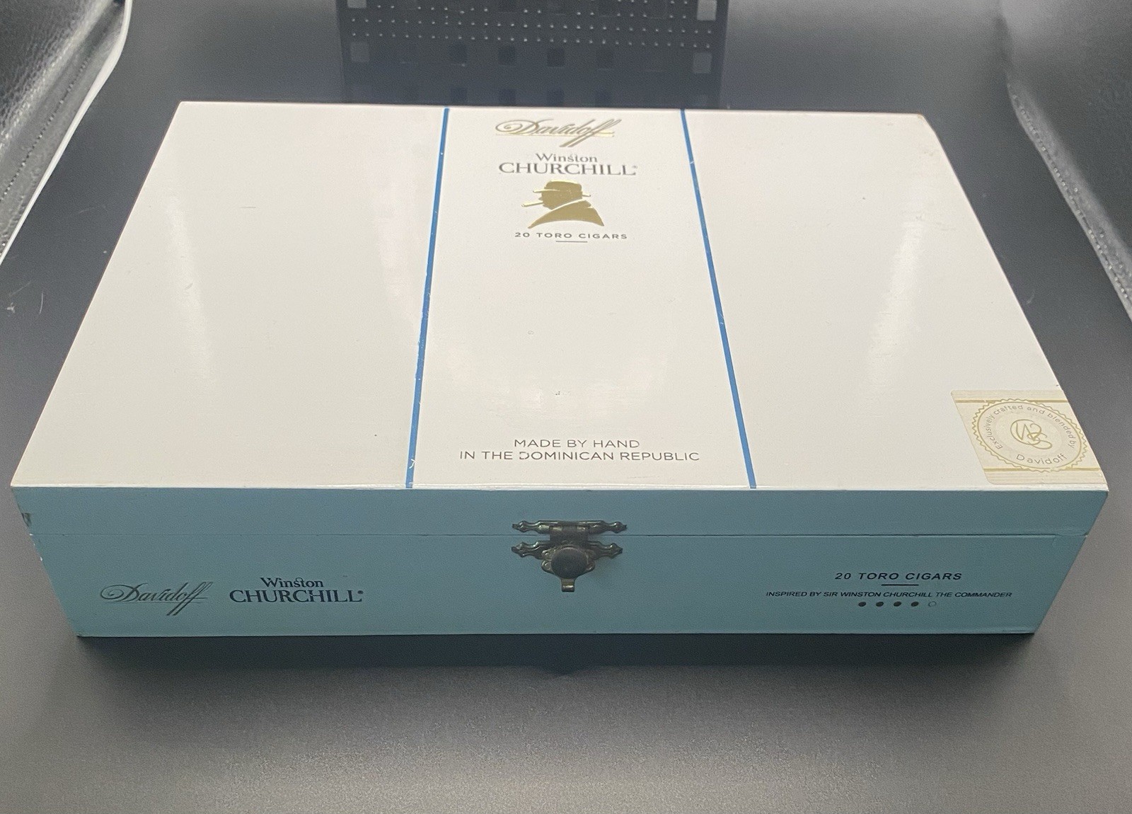 Davidoff Winston Churchill Toro Empty Wood Cigar Box 9.5