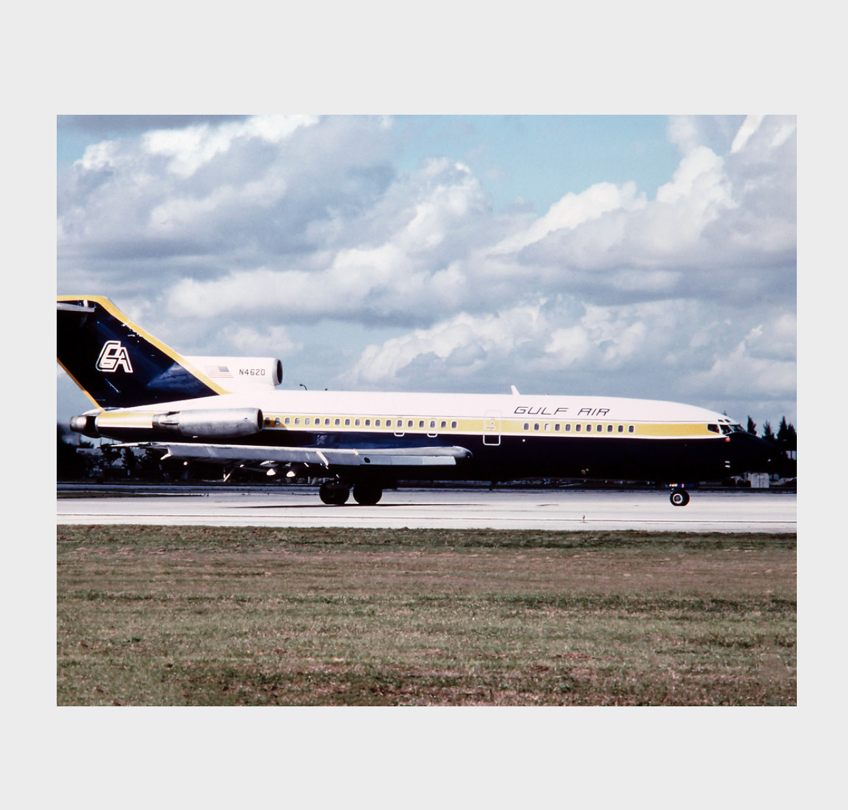 Boeing 727-35 GULF AIR N4620 8X10 PHOTO AIRCRAFT AVIATION