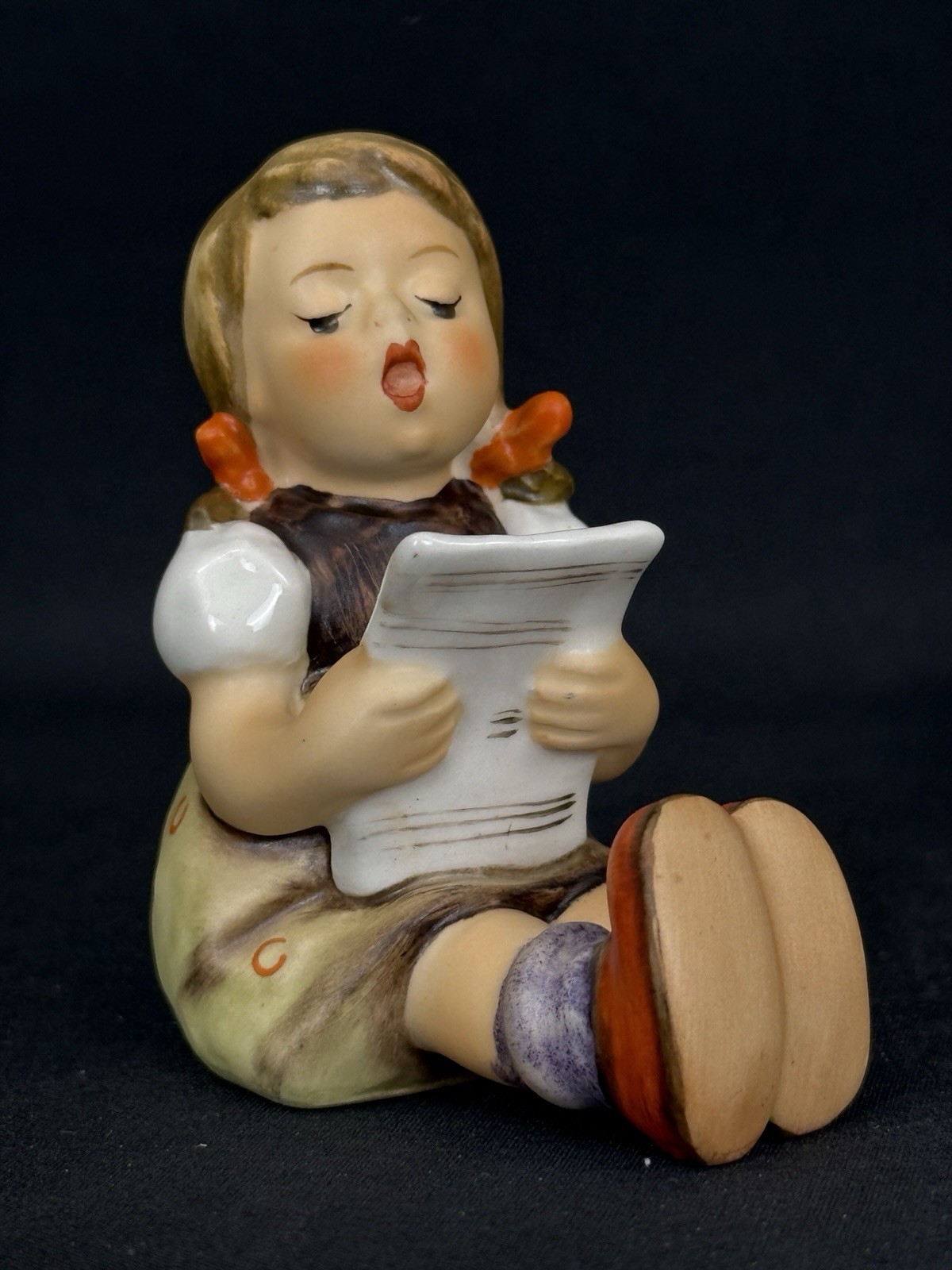Goebel Hummel Girl With Sheet Music 389  No Crazing Mint 