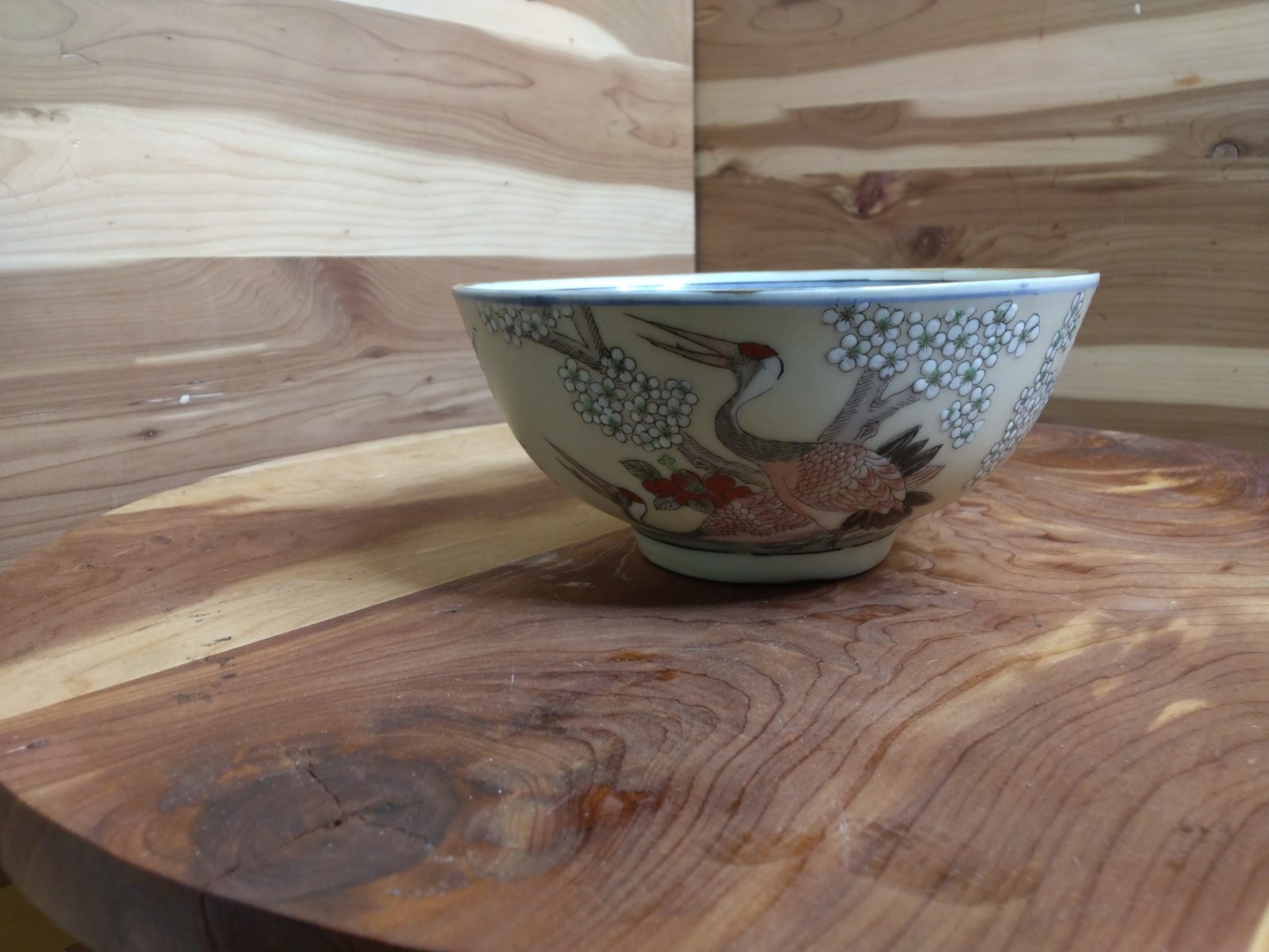 Vintage Hand-painted Asian Porcelain Crane Bowl Vintage Hand-painted Asian Porcelain Crane Bowl