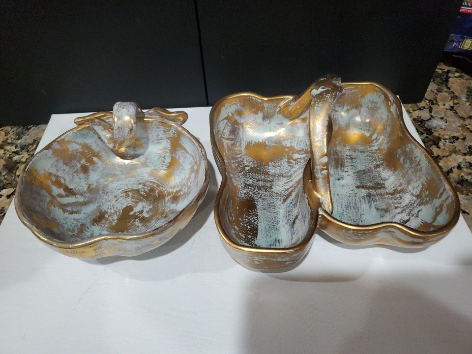 2 Stangl Pottery \ 2 Stangl Pottery \