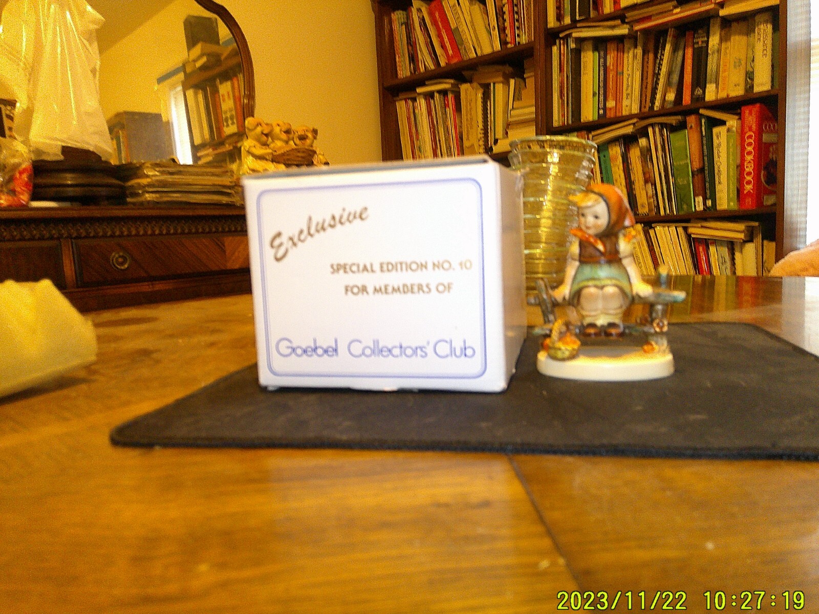 Goebel Porcelain Special Edition #10 for Members Only