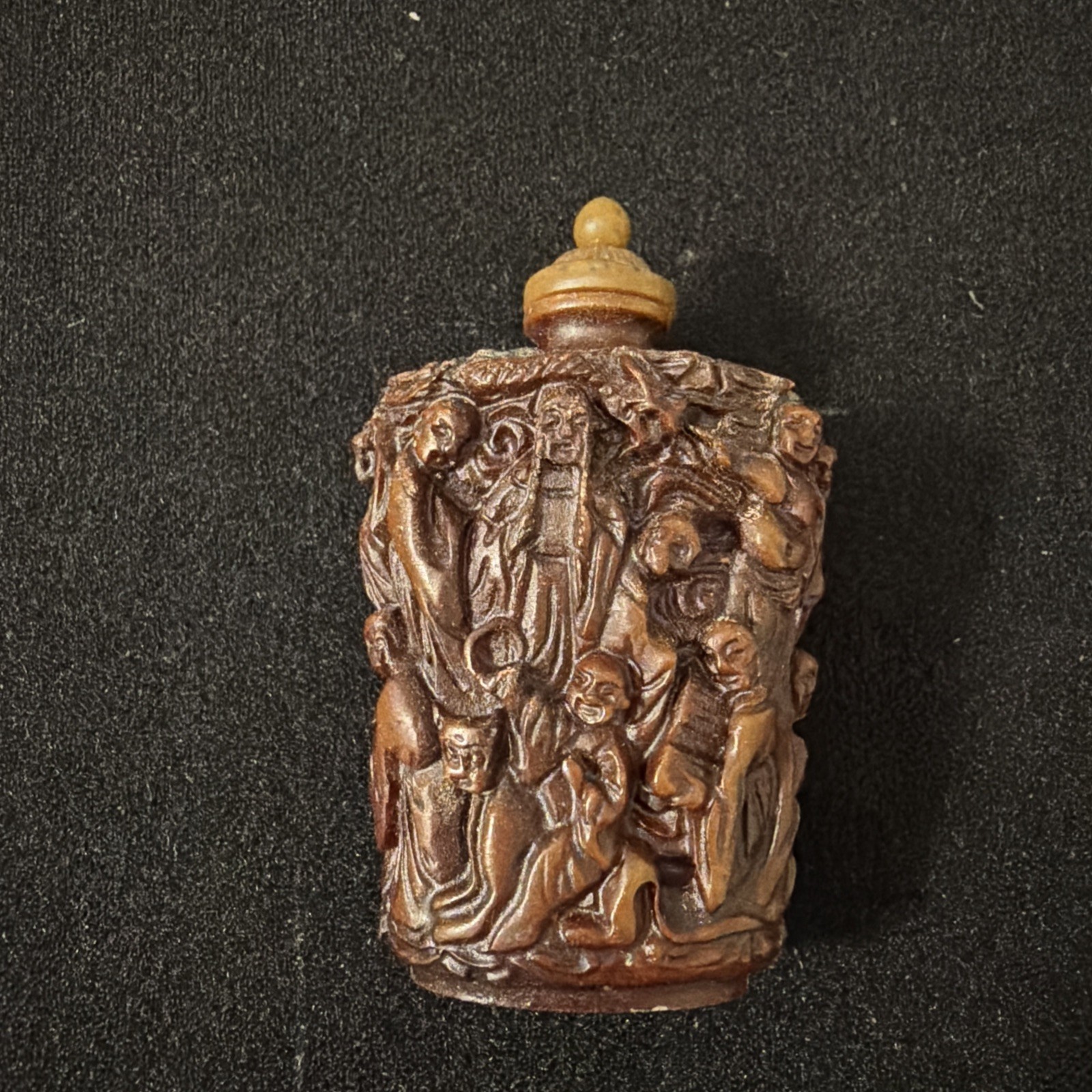 Vintage Chinese Snuff Opium Bottle Eighteen Luohan Brown Carved Resin