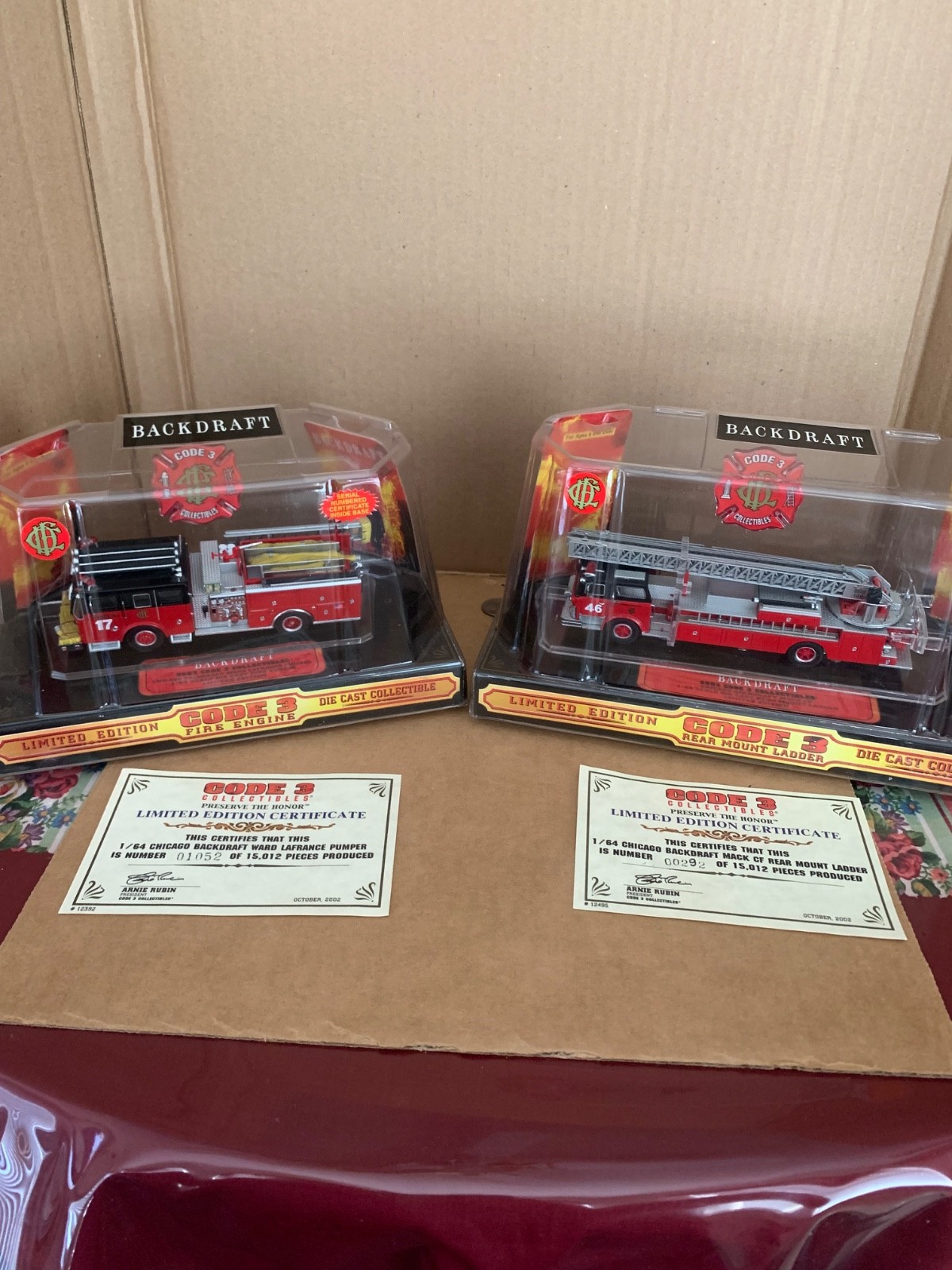 CODE 3: Backdraft Movie Chicago Fire Engine 17 and Ladder 46 (Limited Edition) CODE 3: Backdraft Movie Chicago Fire Engine 17 and Ladder 46 (Limited Edition)
