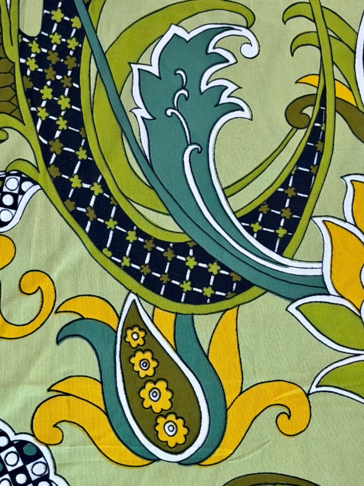 MRS ROPER 60’s Pucci Insp. Psychedelic PAISLEY Mid Barkcloth Era Vintage Fabric MRS ROPER 60’s Pucci Insp. Psychedelic PAISLEY Mid Barkcloth Era Vintage Fabric