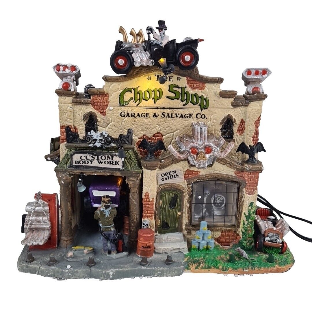 🚨 Lemax Spooky Town The Chop Shop Garage & Salvage Co 2012 RARE 25323 Retired