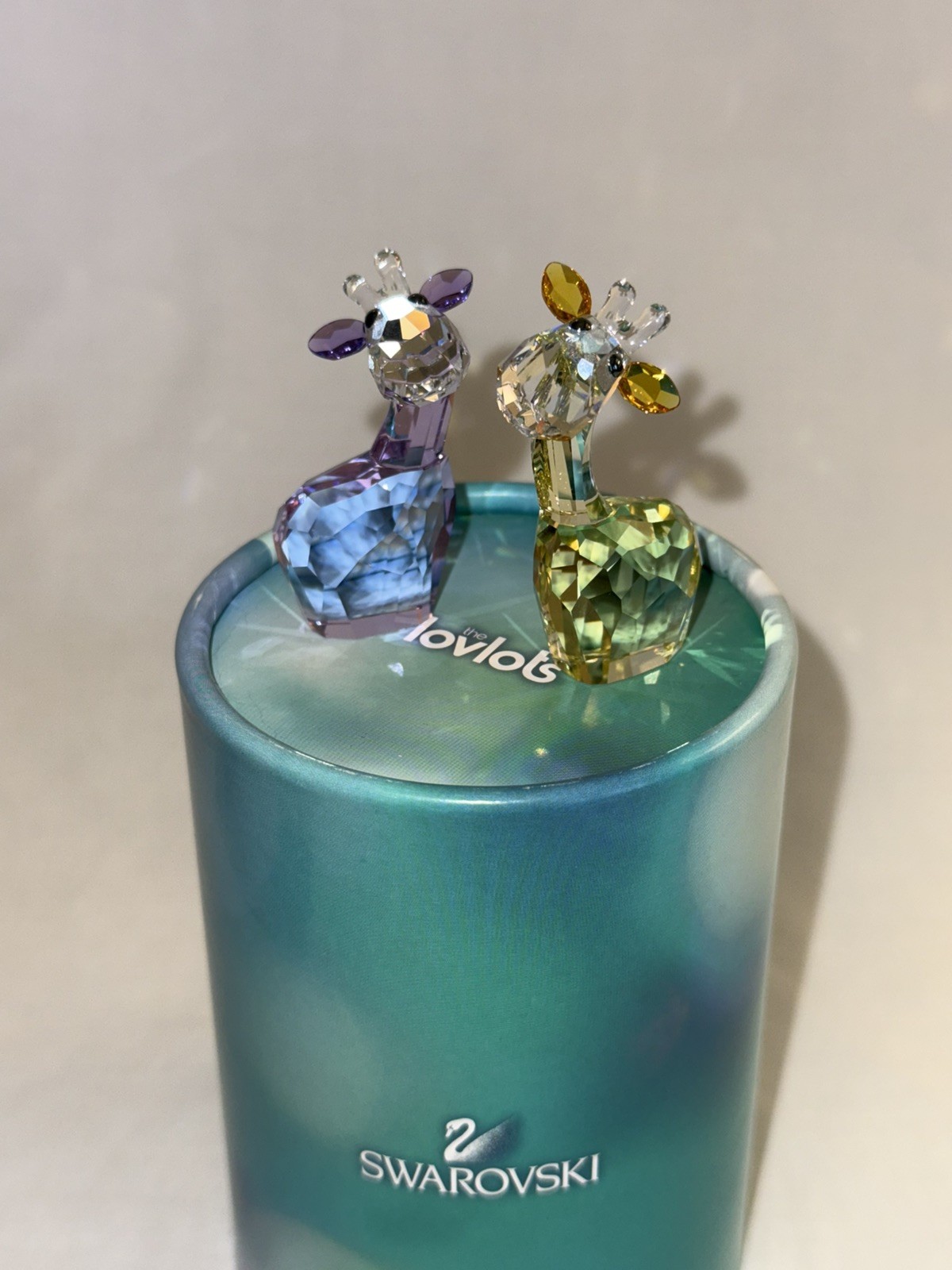 Swarovski Lovlots Chit and Chat Giraffes 5004632 New in box.