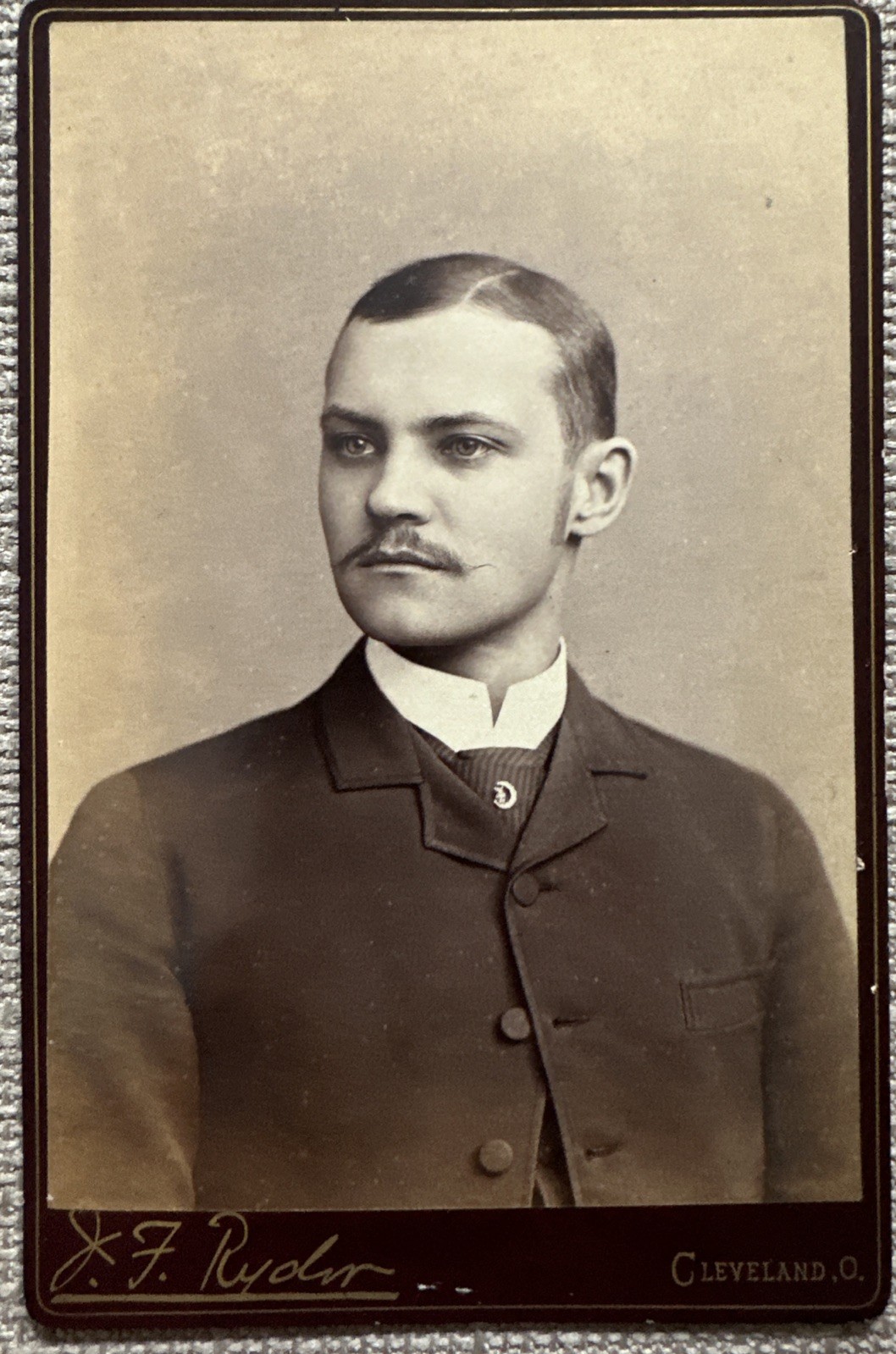 Antique J.F. Ryder Cleveland Ohio Cabinet Card Photo Gentleman 1880s Victorian Antique J.F. Ryder Cleveland Ohio Cabinet Card Photo Gentleman 1880s Victorian