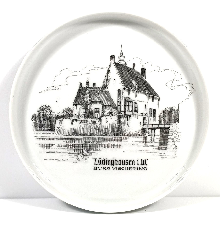 Vtg UHLENHORST GEGR 1849 German White Porcelain Plates Wall Decor 7.6\