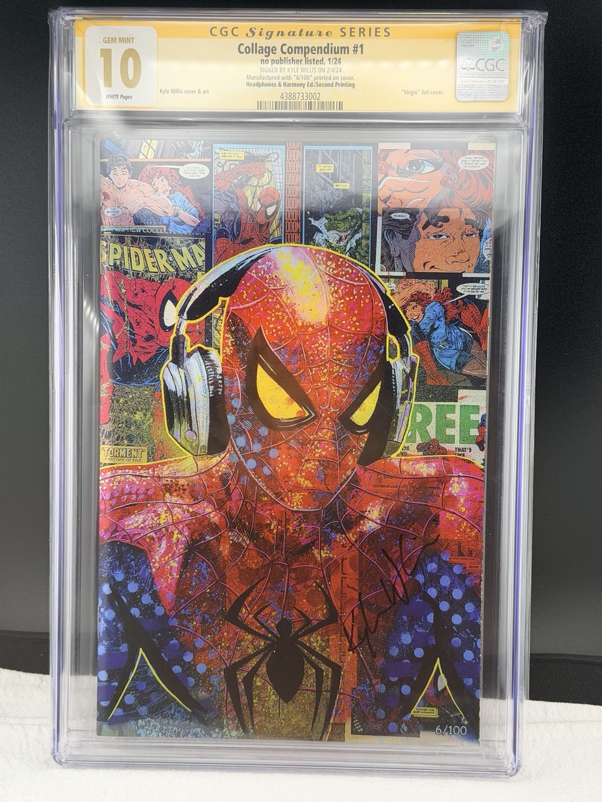 Spiderman Headphones CGC 10 Kyle Willis Signed Collage Compendium Marvel Comics Spiderman Headphones CGC 10 Kyle Willis Signed Collage Compendium Marvel Comics