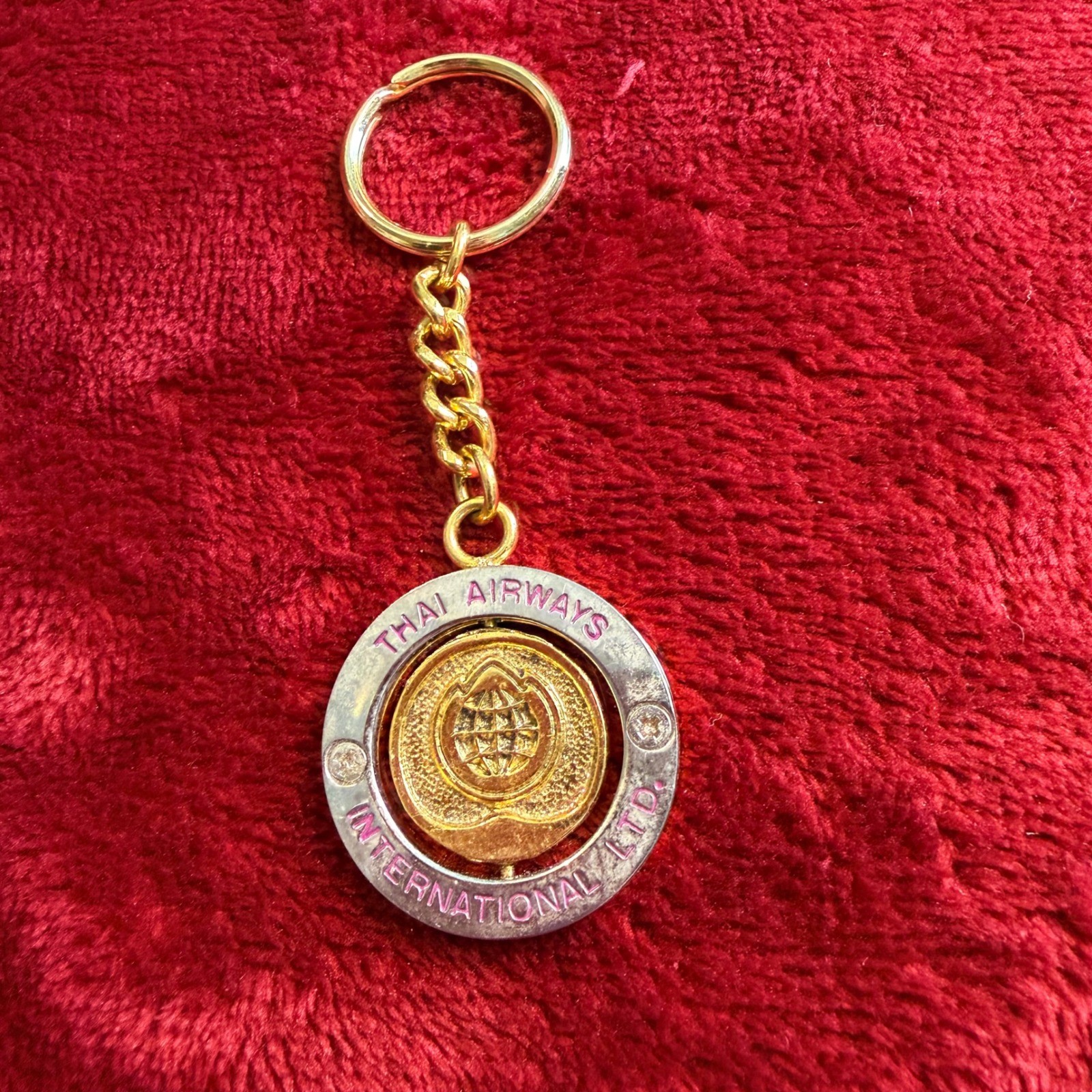 Vintage Thai Airways World Bank IMF 1991 Bangkok Spinning Keychain Gold Tone