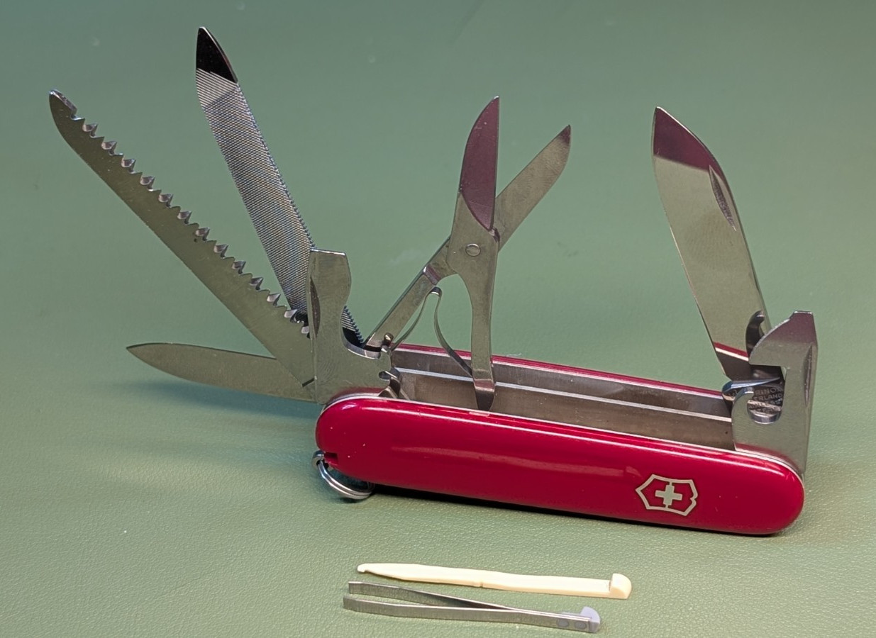 Victorinox 91mm RANGER Swiss Army Knife Red 1.3763 Camping 21 Tools