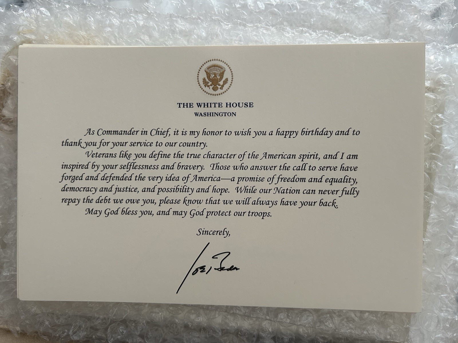 BIDEN WHITE HOUSE BIRTHDAY CARD  VETERAN DEMOCRAT SIGNED JOE GOLD EAGLE STARS