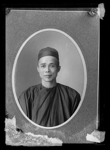 Photo:Portrait of Unidentified Man Asian Traditional Dress c1873-1916