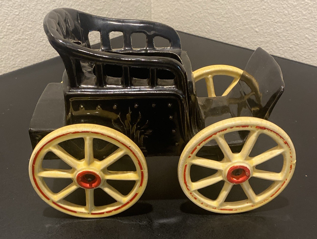 McCoy Pottery Carriage Planter 758 Buggy Vintage 1955 McCoy Pottery Carriage Planter 758 Buggy Vintage 1955