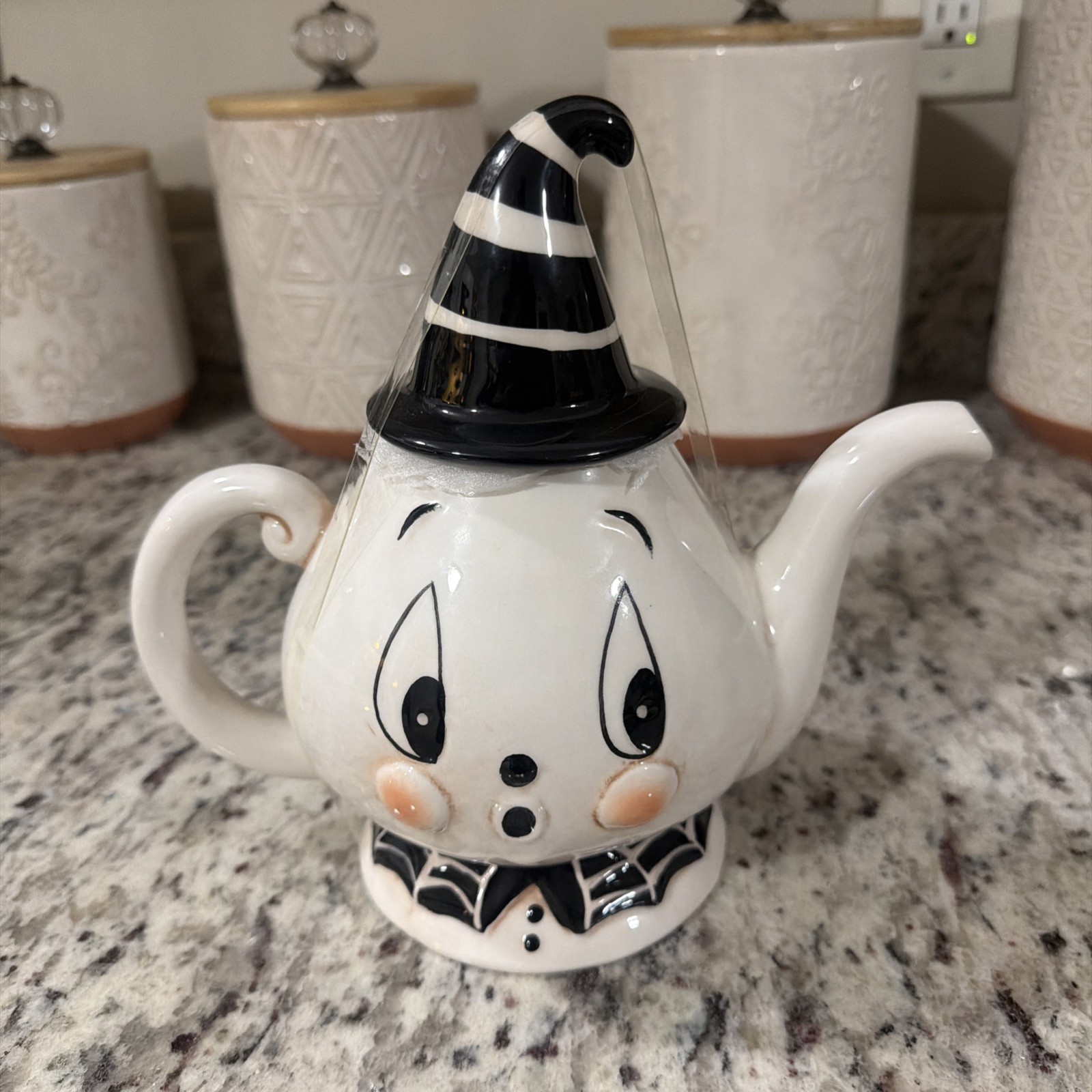 RARE Johanna Parker Halloween Ghost Teapot Gus Collectible 2026 release RARE Johanna Parker Halloween Ghost Teapot Gus Collectible 2026 release