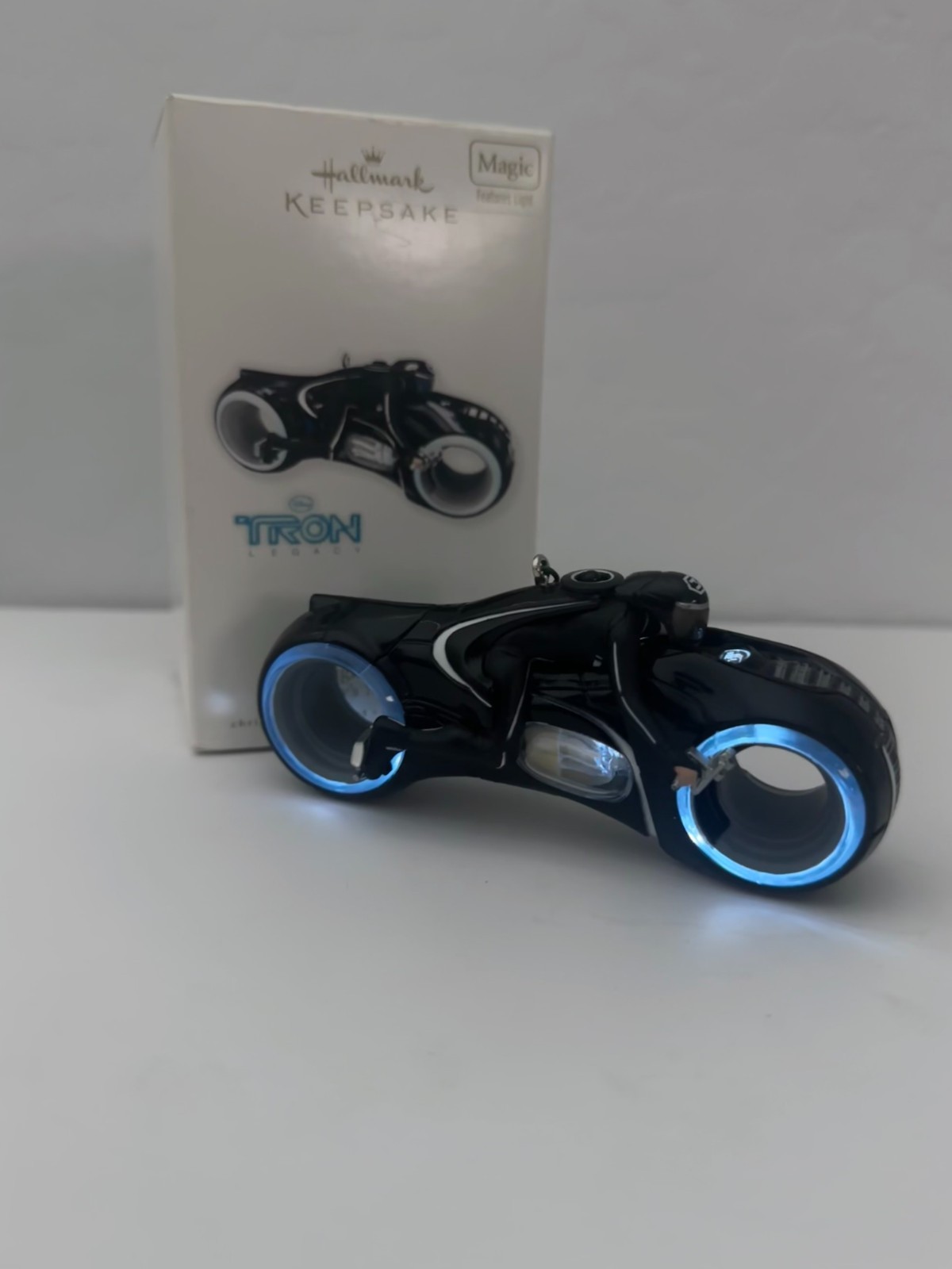 Hallmark Keepsake Ornament 2010 Light Cycle Disney's Tron Legacy Magic