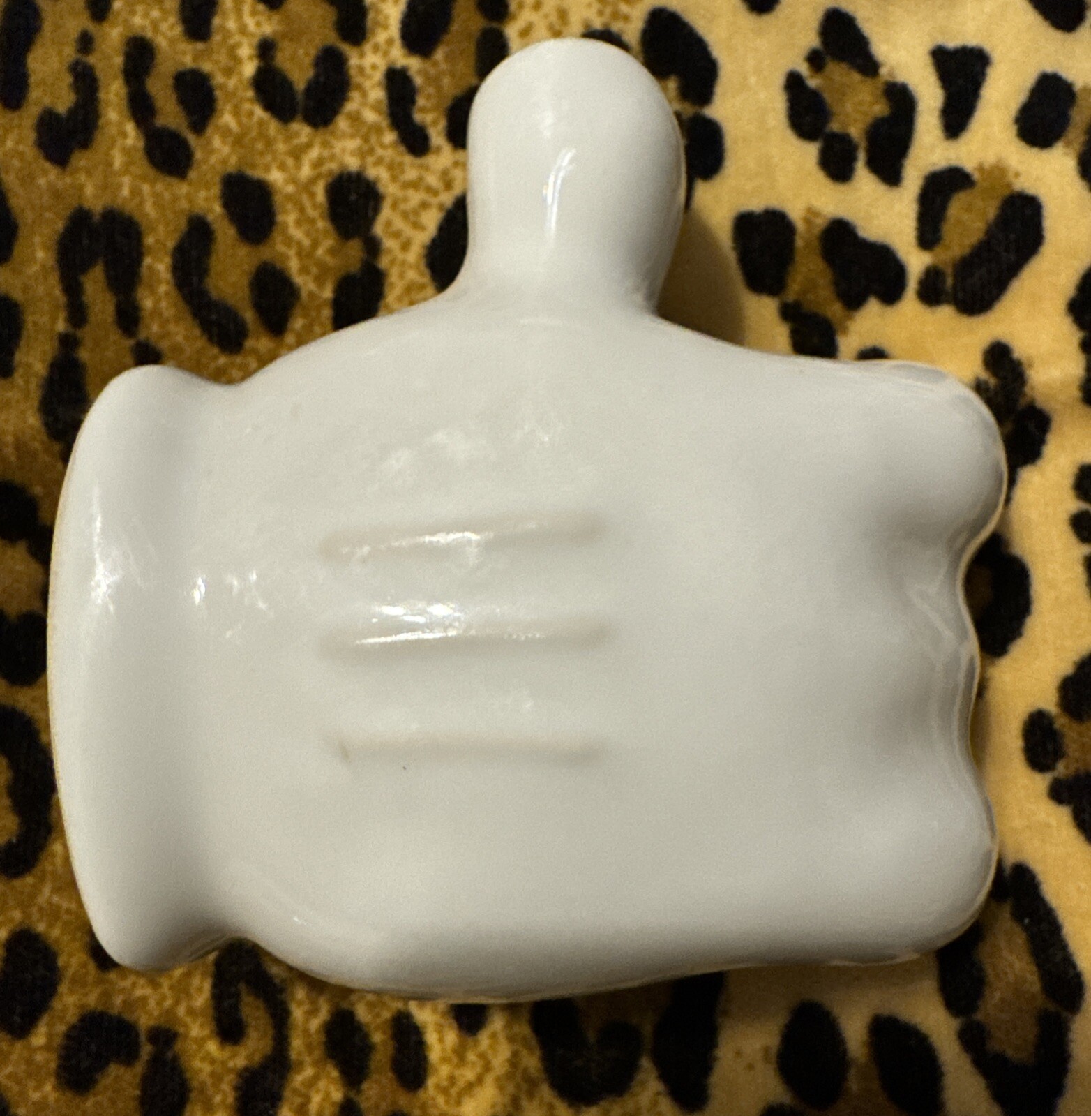 Kohler Disney Mickey Hands Playful as a Mouse Robe Apron Towell Hanger 0906