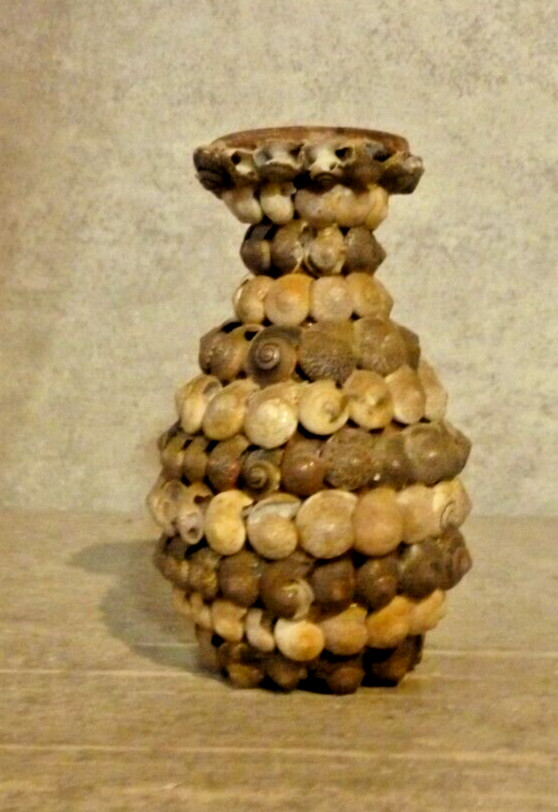 VINTAGE TERRA COTTA  SEASHELL ENCRUSTED BUD VASE 4\