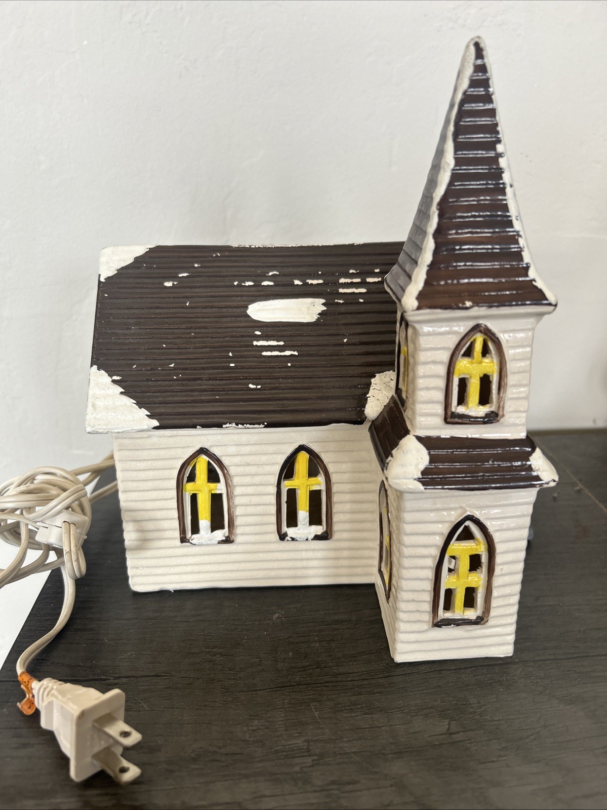 Vintage 1988 Yuletide Snow Hamlet  Butter Church Christmas Village W/ Light