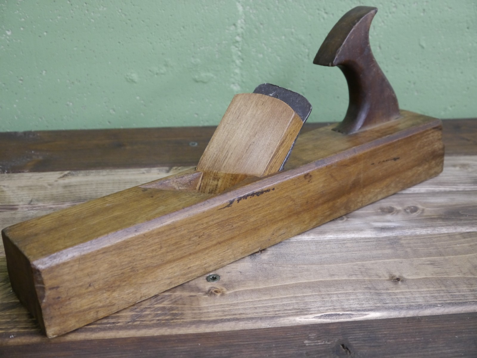 Rare 18th Century New England Yellow Birch Skewed Panel Raising Plane