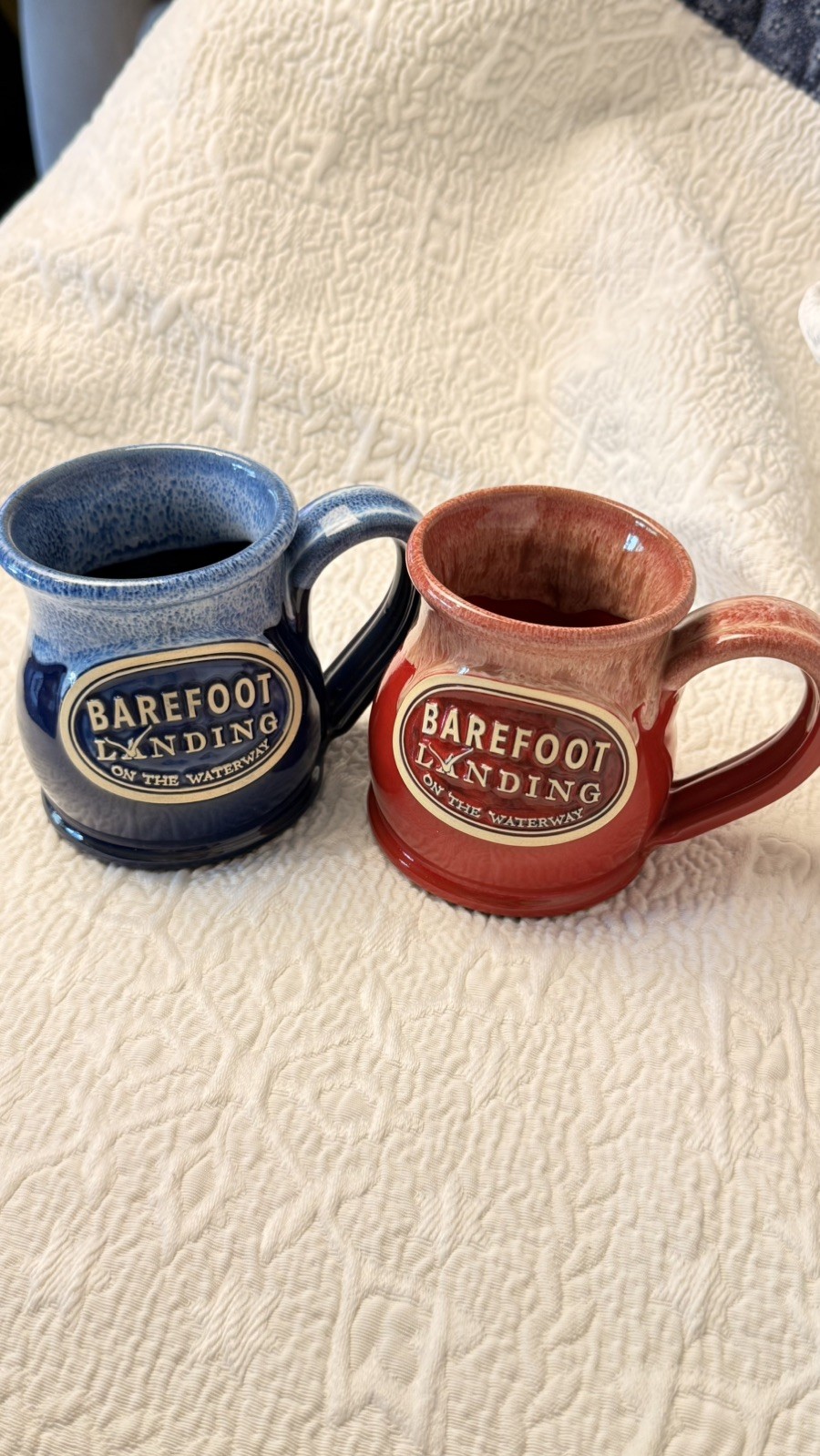 DENEEN 2 Medium Pottery Artisan signed Mugs USA Navy/Red Drip Glaze 12oz Logo