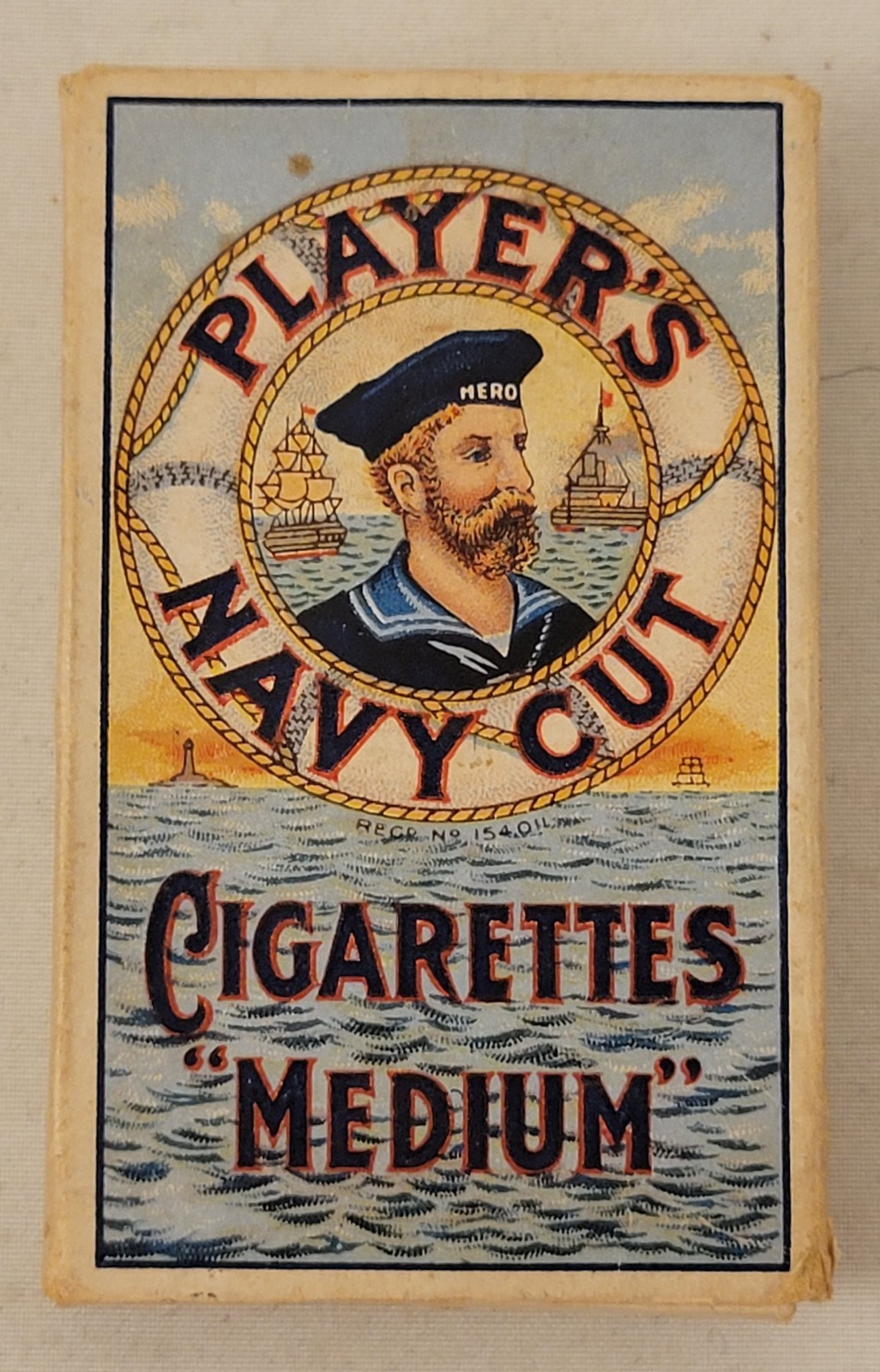 Player's Navy Cut Cigarettes Empty Box & 1926 Footballers Caricature Cards (12)