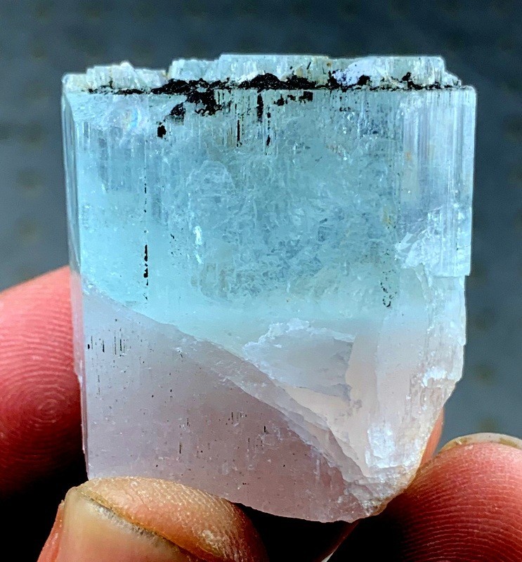 145 Carats Beautiful Aquamarine Var Morganite Crystal Specimen from Skardu pak 145 Carats Beautiful Aquamarine Var Morganite Crystal Specimen from Skardu pak
