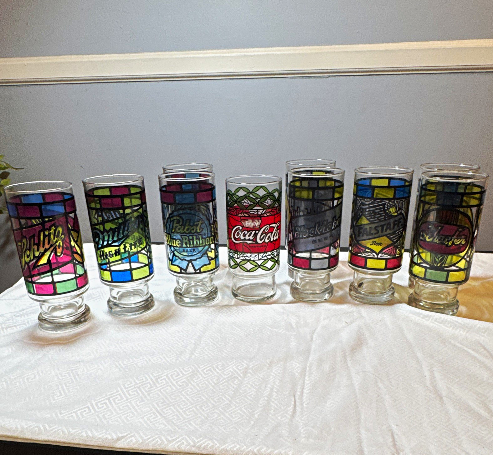 Vintage 1970s Stained Glass Beer Glasses Lot 10 Schlitz Pabst Miller Coke Vintage 1970s Stained Glass Beer Glasses Lot 10 Schlitz Pabst Miller Coke