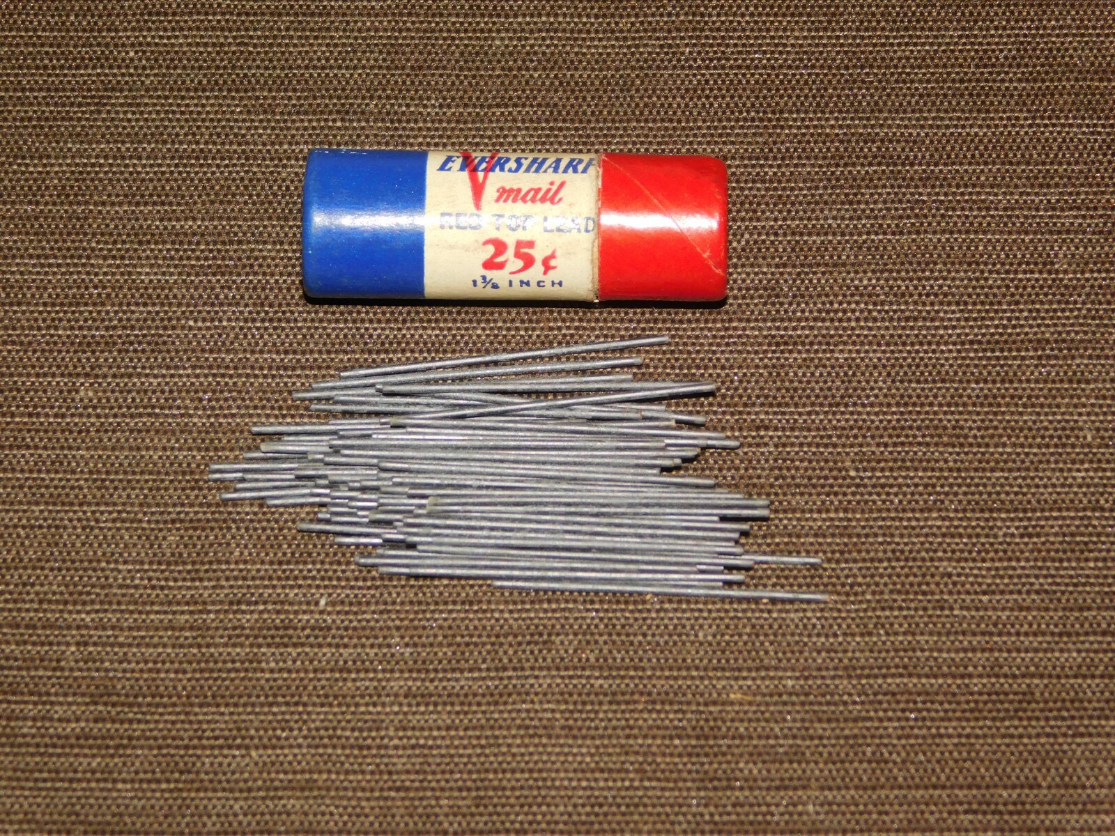 VINTAGE WWII HOME FRONT SOLDIER  LETTERS  EVERSHARP V MAIL RED TOP LEAD 1  3/8\