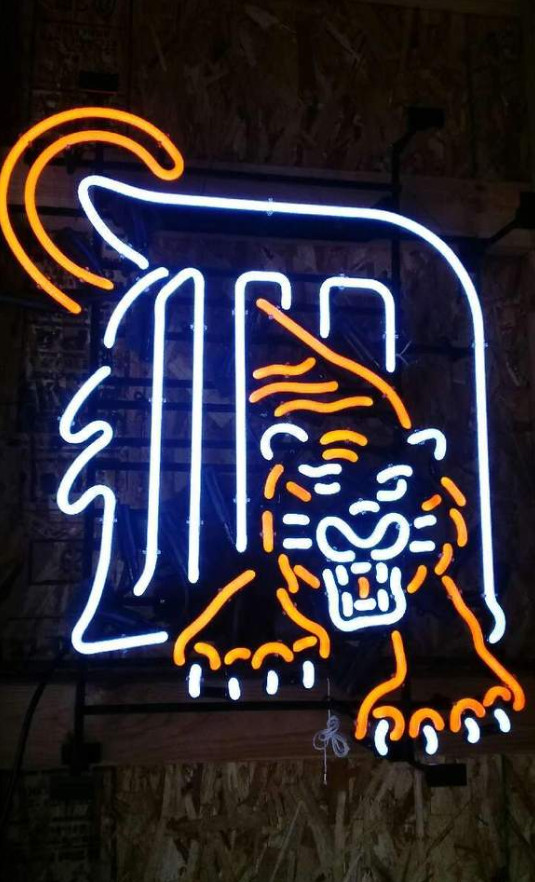 Detroit Tigers Logo Man Cave 24