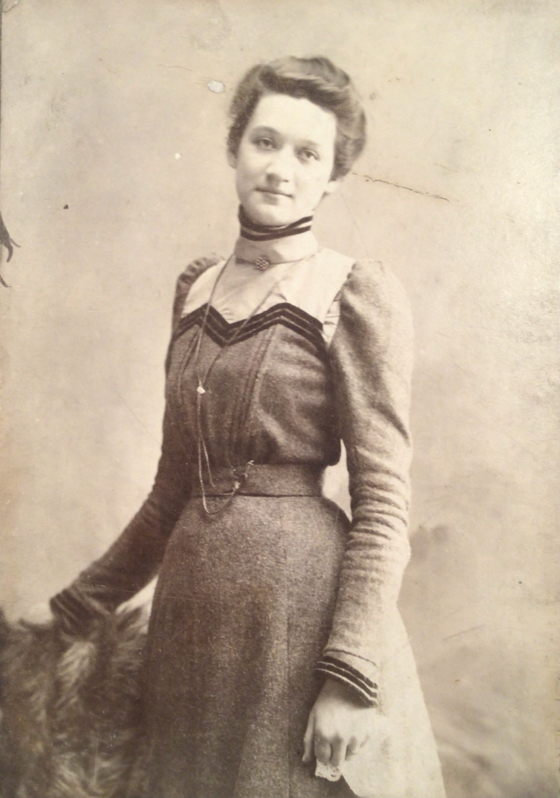 1903 Cabinet Card Photo Young 15yr old Pretty Lady Annotated