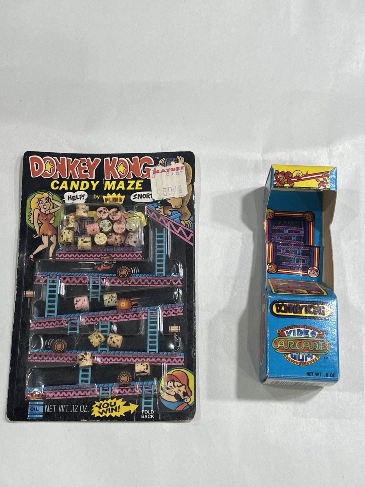 1981 Fleer Donkey Kong Candy Maze Video Game Gum SEALED Vintage Candy Container