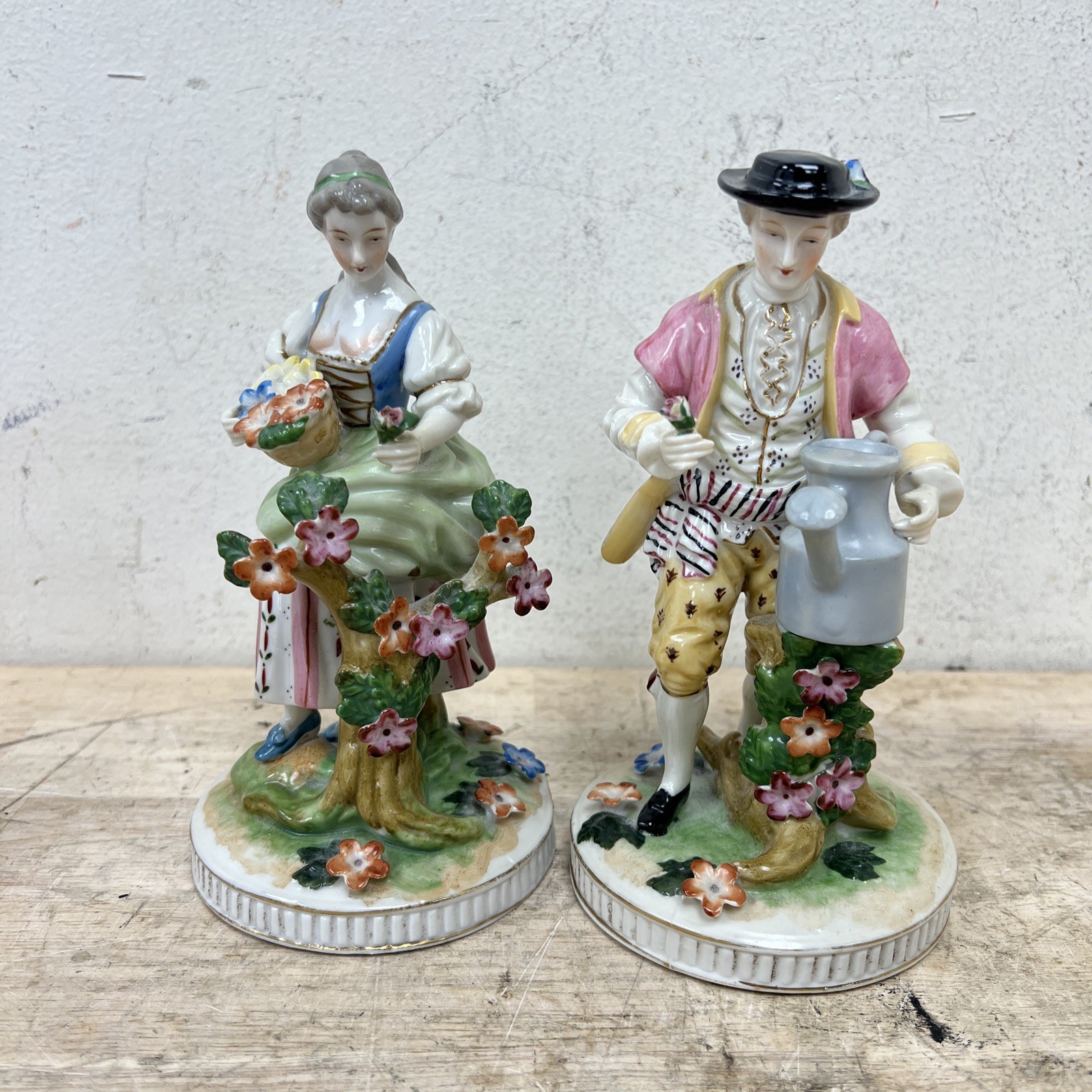 1700s Rococo Style PORCELAIN Figures MAN & WOMAN JAPAN Flower Garden Couple