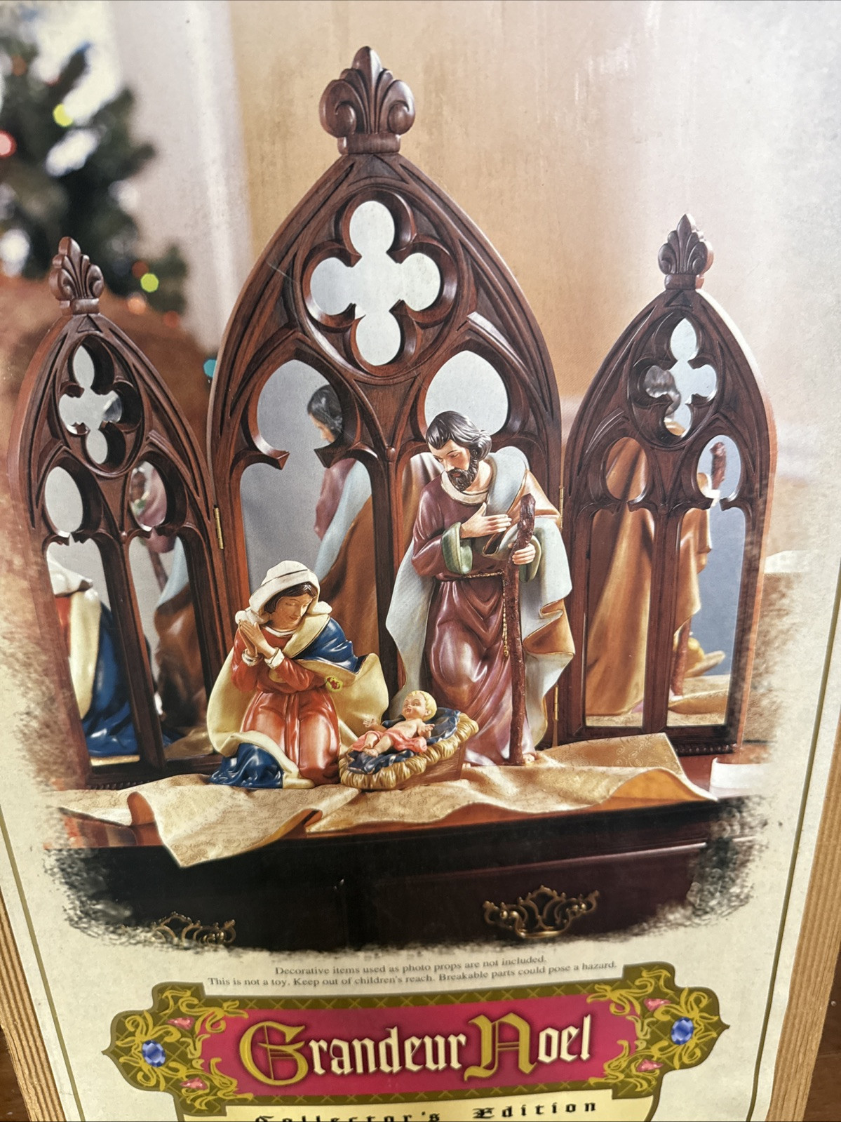 GRANDEUR NOEL Collector Edition Porcelain   Nativity Set Screen Mirror 2003 READ