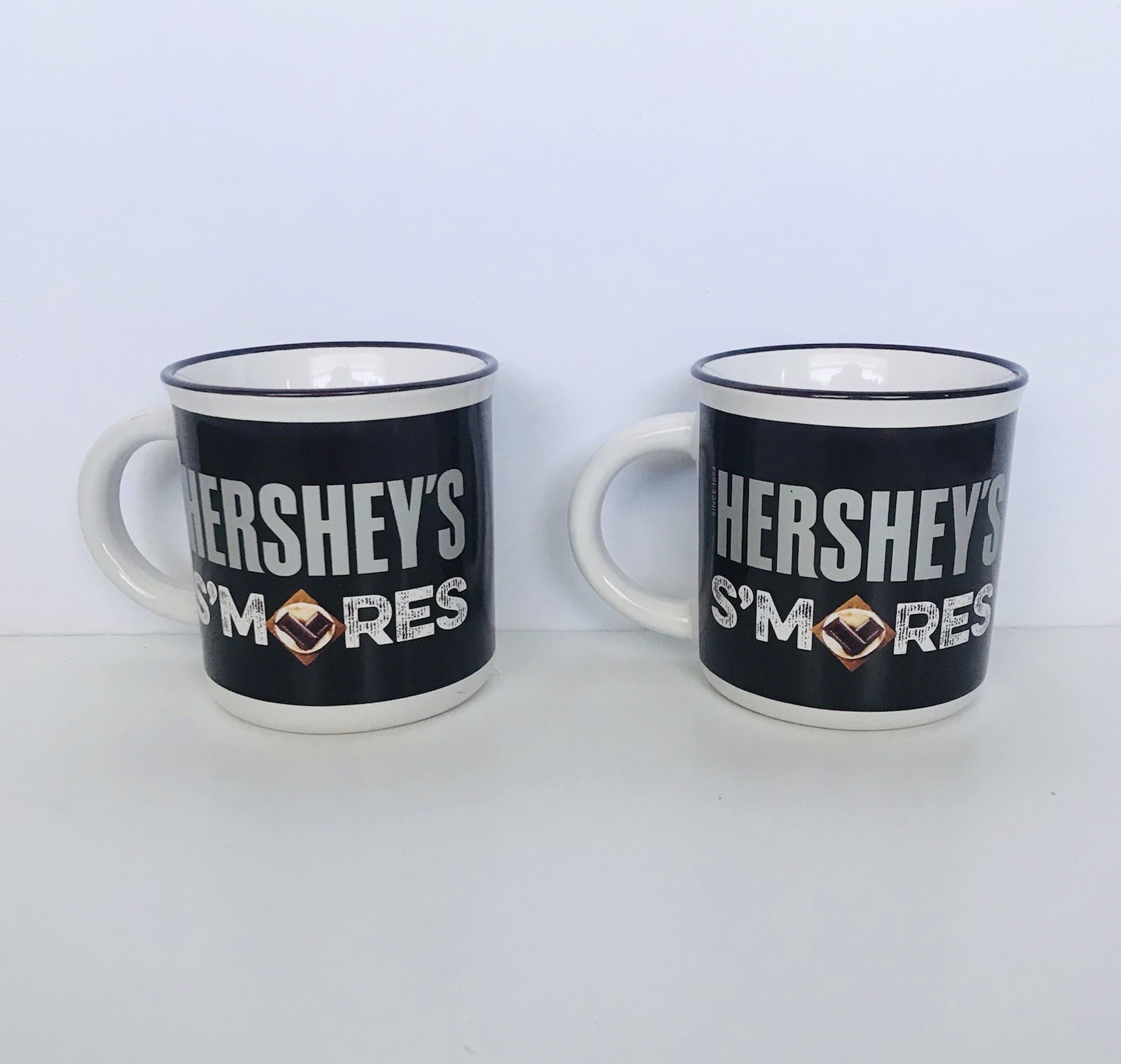 HERSHEY’S Coffee Mugs Set Of 2 Hershey’s S’mores Galerie Official Brand Mug Cups HERSHEY’S Coffee Mugs Set Of 2 Hershey’s S’mores Galerie Official Brand Mug Cups
