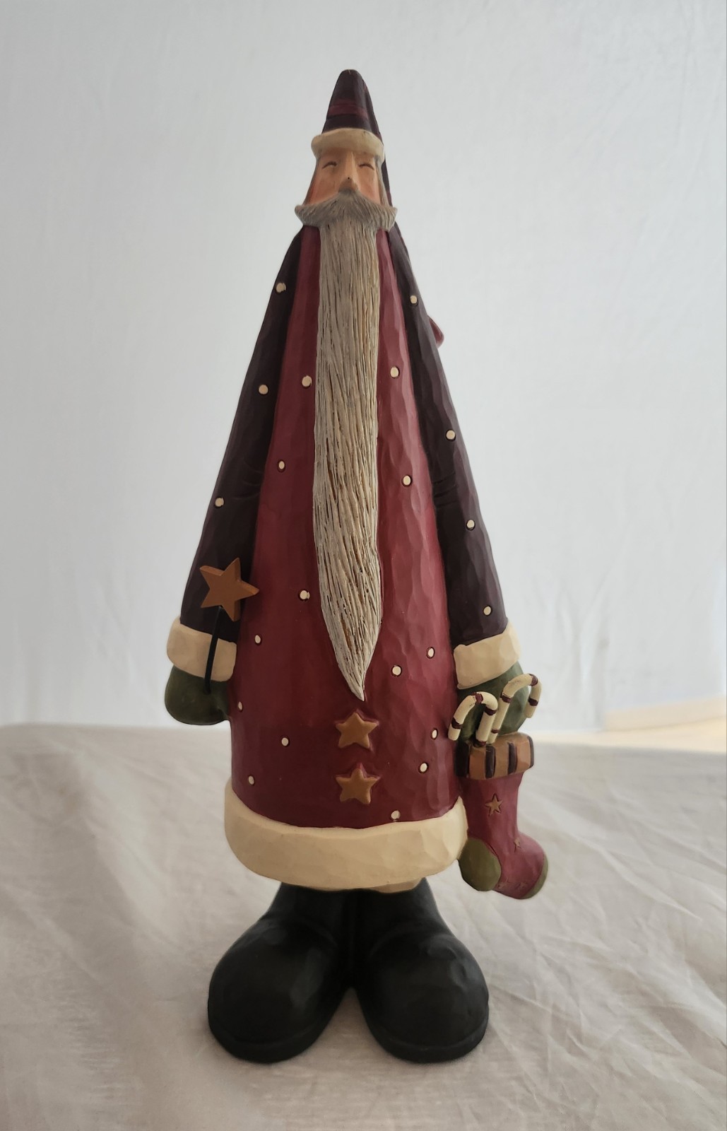 Williraye Studio Santa Holding Stocking & Christmas Star 11