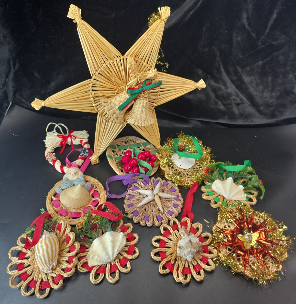 Vtg Handcrafted Straw Woven Star Seashell Wreath Folk Art Christmas Ornament Lot Vtg Handcrafted Straw Woven Star Seashell Wreath Folk Art Christmas Ornament Lot
