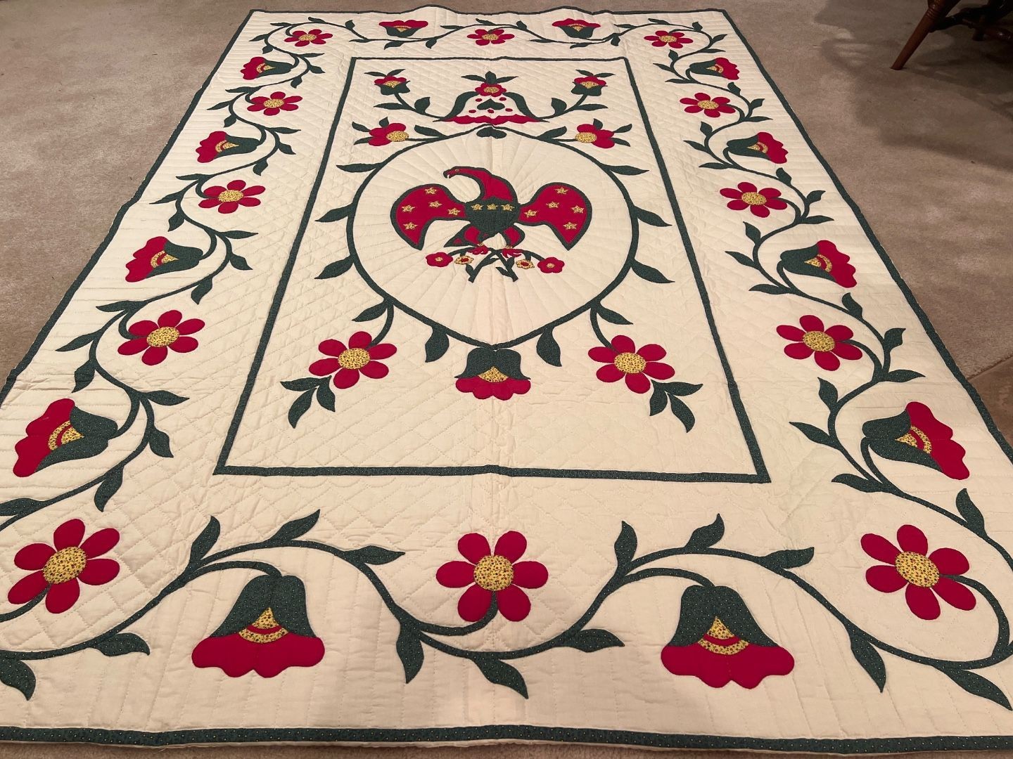 VINTAGE PARAGON AMERICAN GLORY PATTERN APPLIQUE  QUILT NICE AND FRESH 66” x 98”