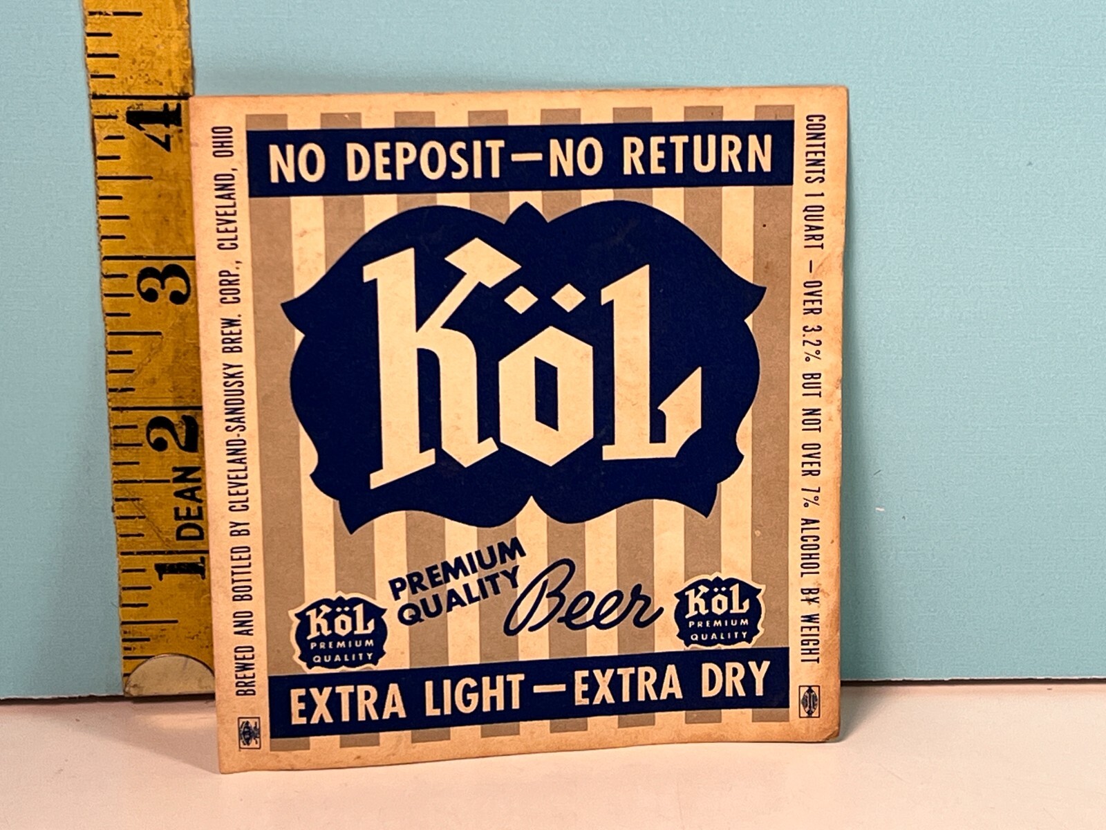 Vintage KOL Premium Quality Extra Light , Dry Beer one quart Label