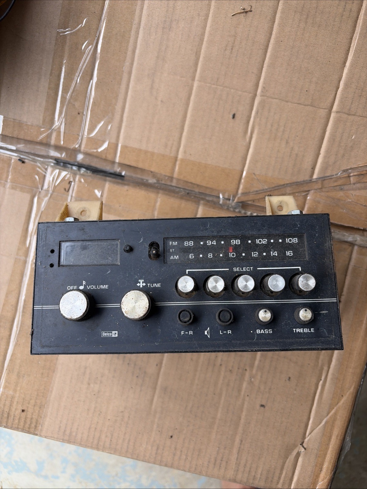 Vintage GM Delco AM FM Auto Radio Parts or Restore Estate Clearance A1