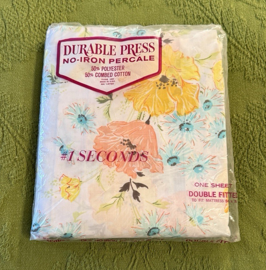 Vintage 70\'s NOS Flower Power Fitted Double Sheet