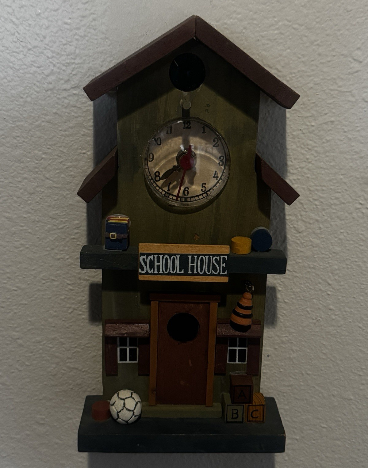 School Theme House-Shaped Wood Wall Clock Analog Arabic Numerals Green/Brown