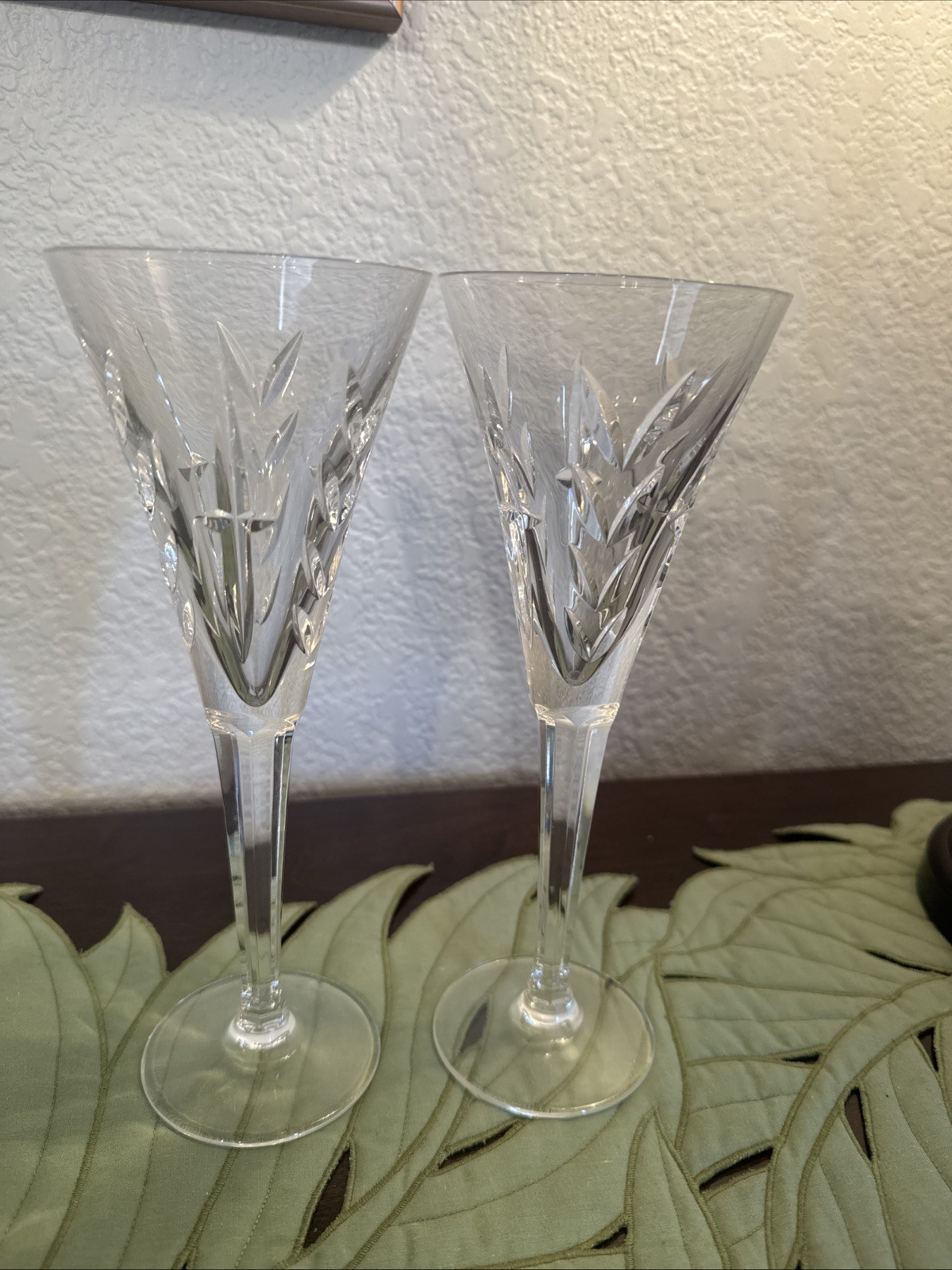 WATERFORD 2 Crystal Lincoln Stemmed Champagne Flutes WATERFORD 2 Crystal Lincoln Stemmed Champagne Flutes
