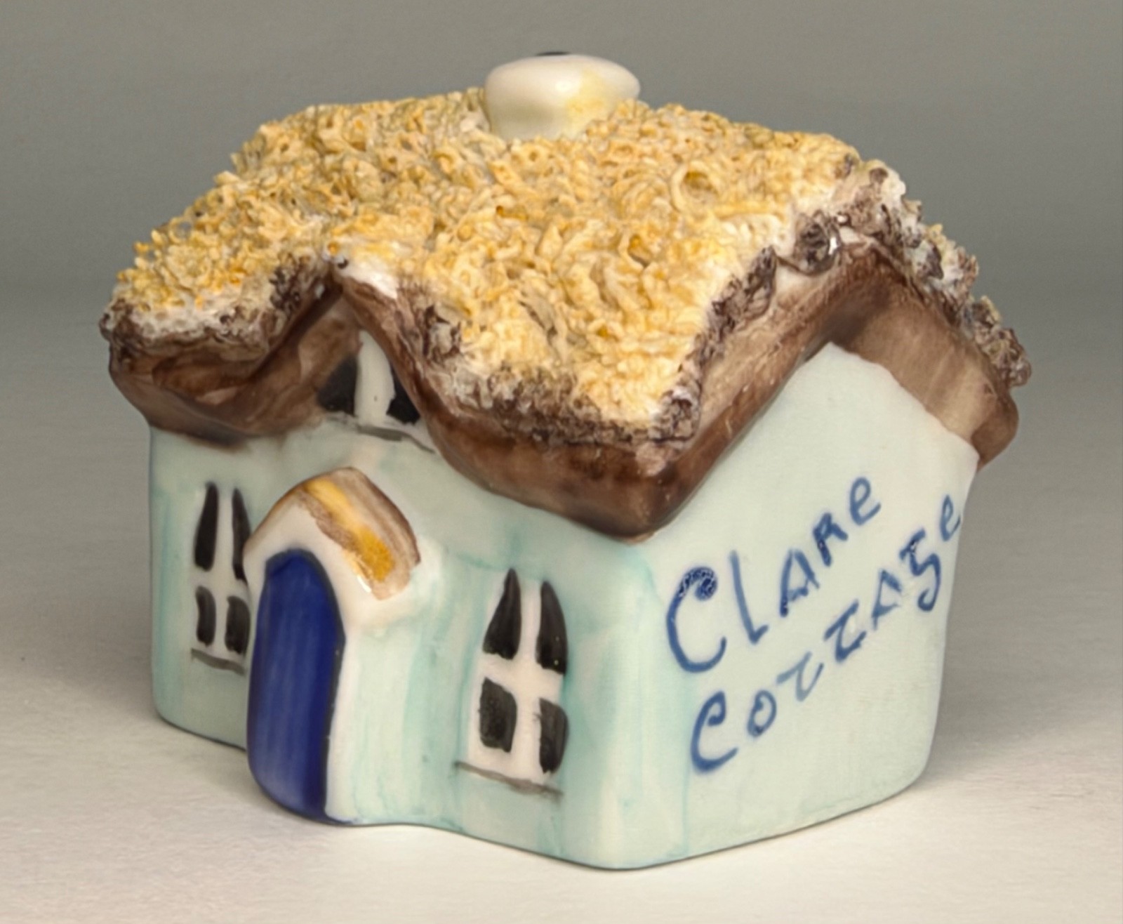 Vintage MZ IRISH DRESDEN IRELAND PORCELAIN LACE ROOF Clare Cottage MINIATURE Vintage MZ IRISH DRESDEN IRELAND PORCELAIN LACE ROOF Clare Cottage MINIATURE