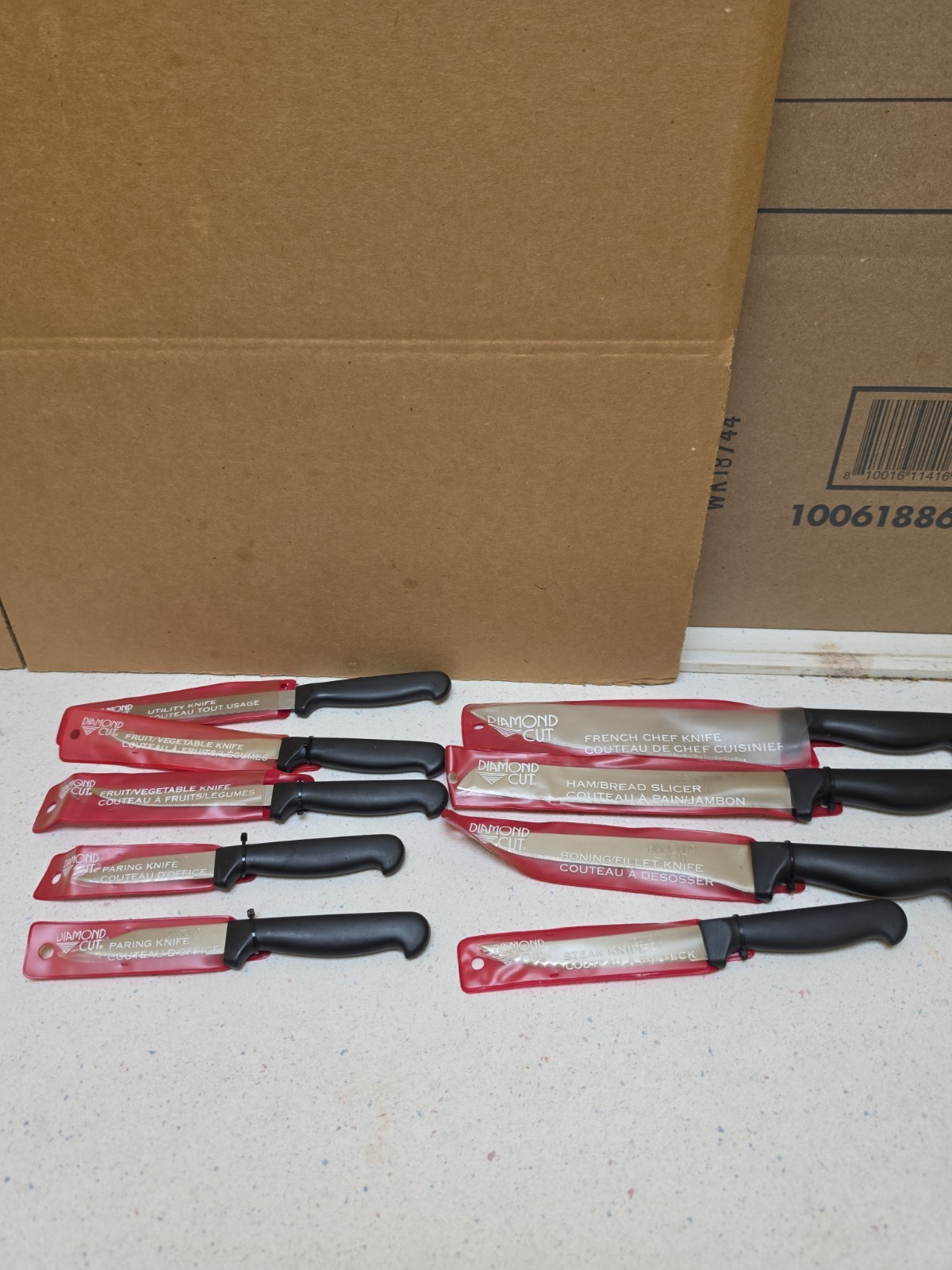 9 PIECE DIAMOND CUT KNIFE SET New (Read Description.) 9 PIECE DIAMOND CUT KNIFE SET New (Read Description.)