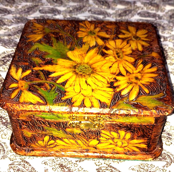 Antique 1900s SUNFLOWER Flemish Art Co Pyrography Carved Wooden Trinket Box