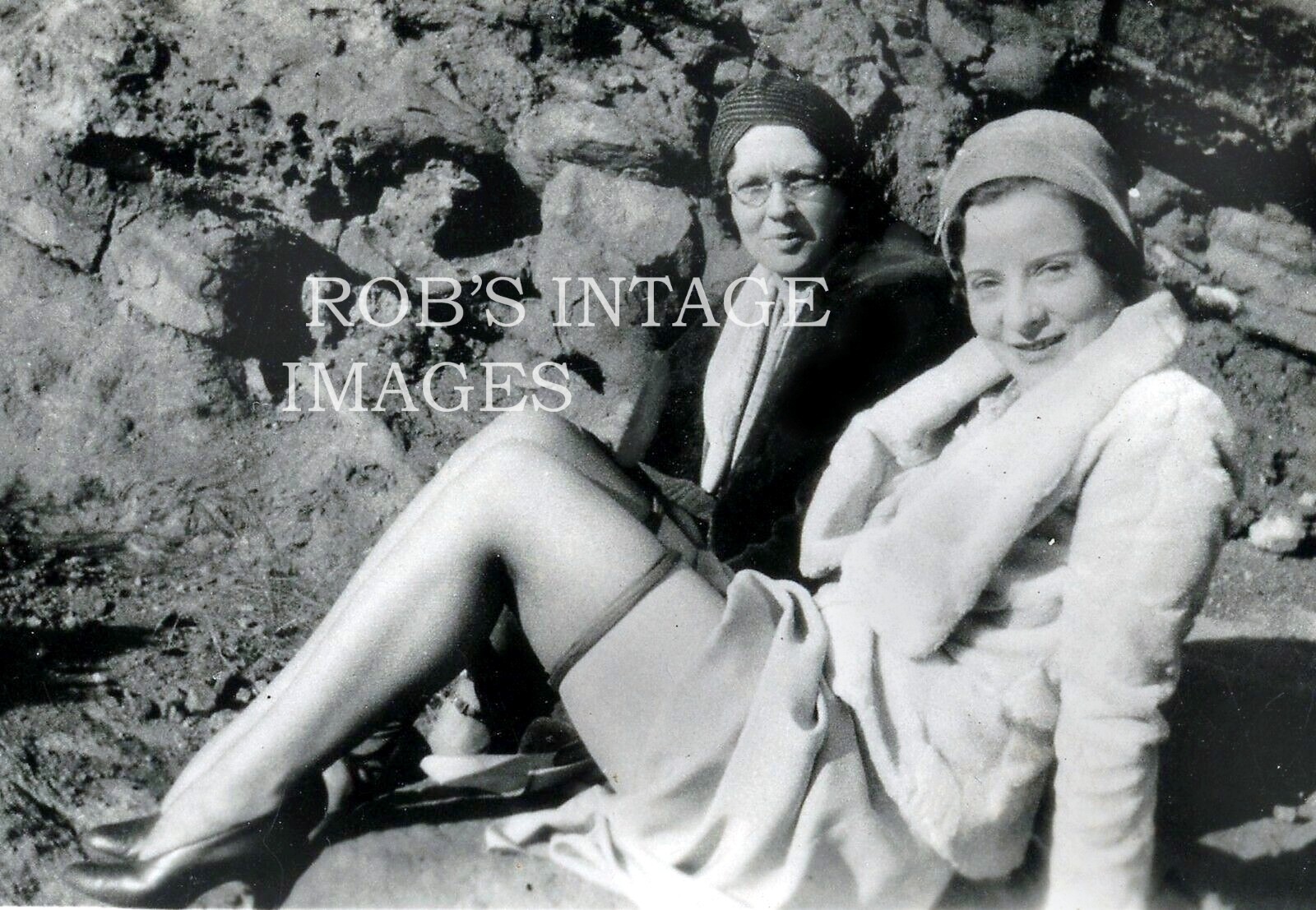Sassy Flappers Sexy Girls NICE LEGS Photo 1920s Jazz Prohibition era 8.5x11 Sassy Flappers Sexy Girls NICE LEGS Photo 1920s Jazz Prohibition era 8.5x11