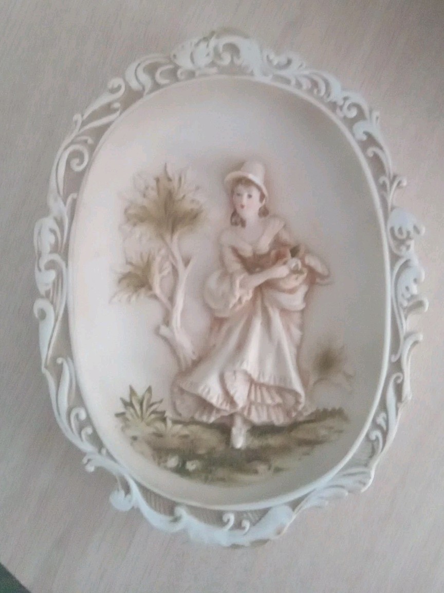 Vintage Lefton Colonial /Victorianl Woman Hand Painted Porcelian Art Plaque Vintage Lefton Colonial /Victorianl Woman Hand Painted Porcelian Art Plaque
