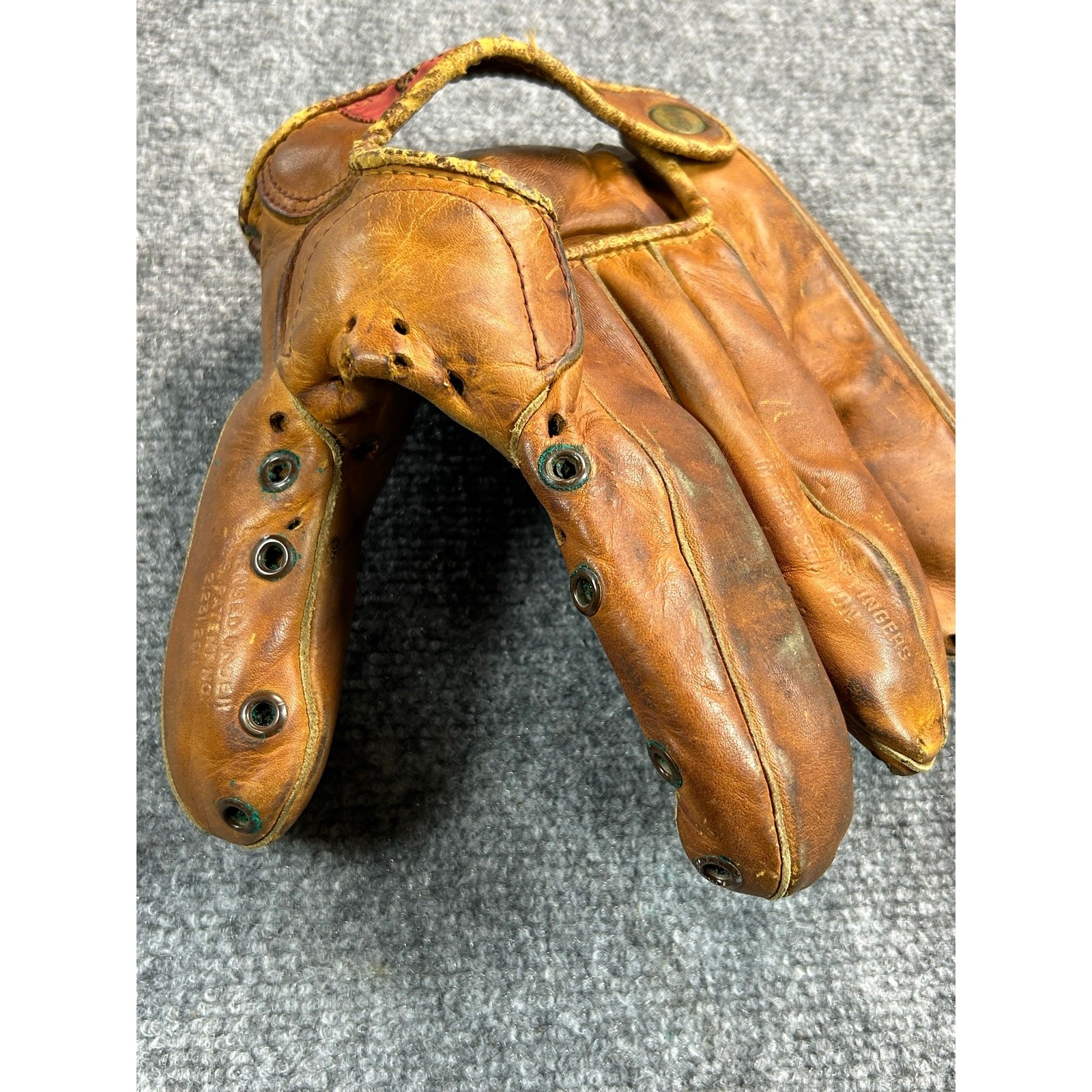 Vintage 1950s Rawlings Playmaker Hinged Pad Leather Baseball Glove RHT USA Vintage 1950s Rawlings Playmaker Hinged Pad Leather Baseball Glove RHT USA